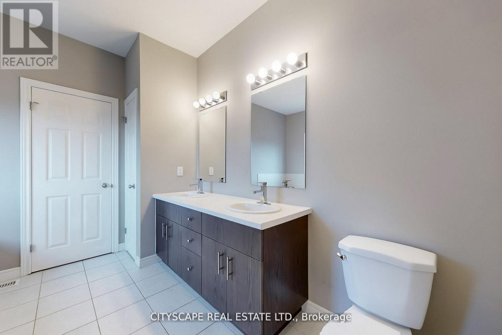 100 Tartan Avenue, Kitchener, Ontario  N2R 0N5 - Photo 29 - X12897408