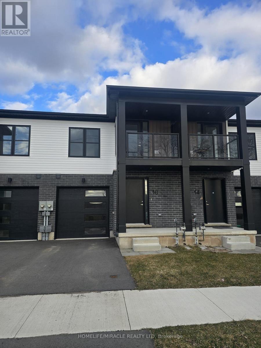 18 Marina Palace E, Welland, Ontario  L3B 0N7 - Photo 2 - X12897420