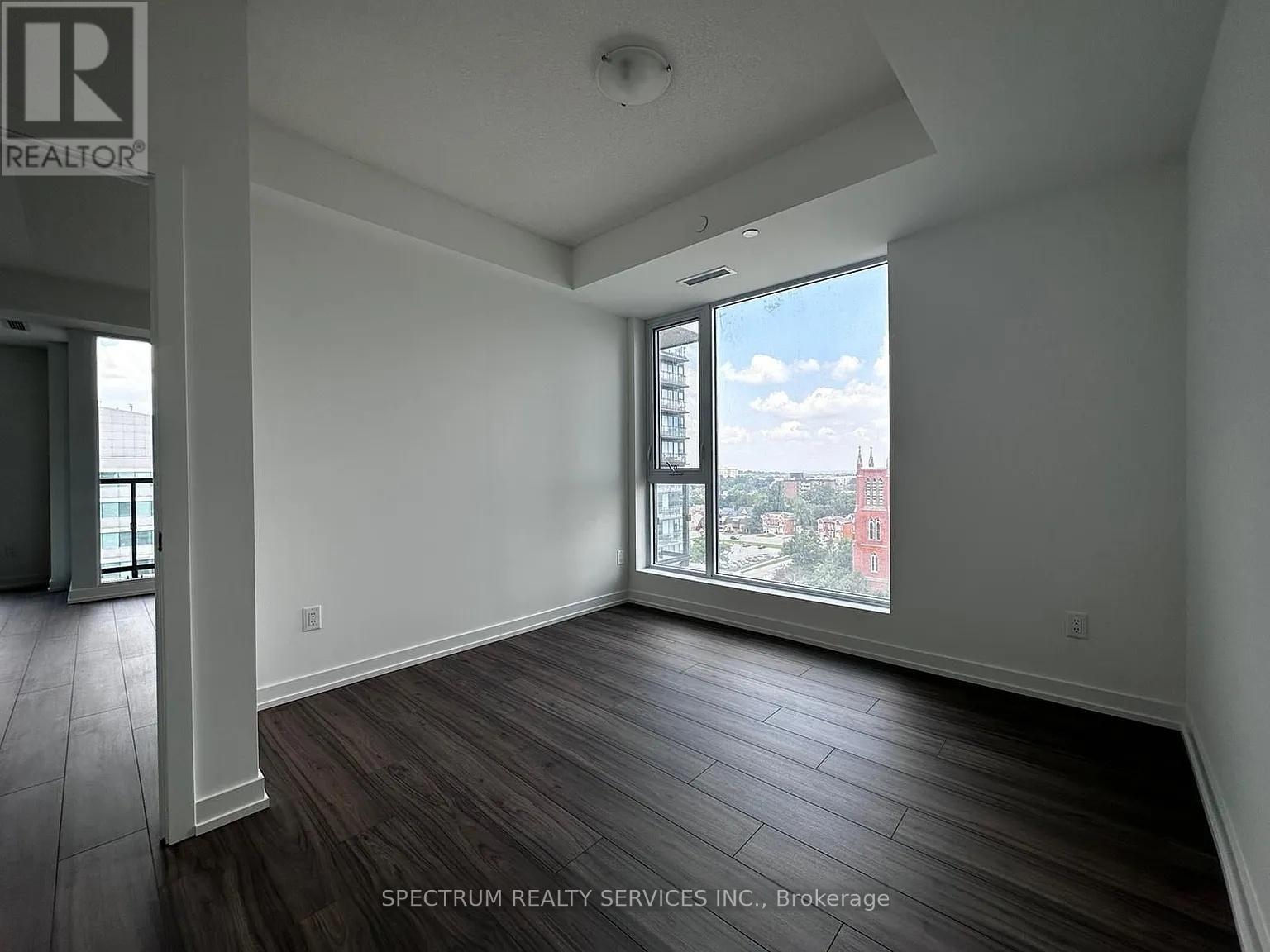 55 Duke Street, Kitchener, Ontario  N2G 1A6 - Photo 4 - X12897434