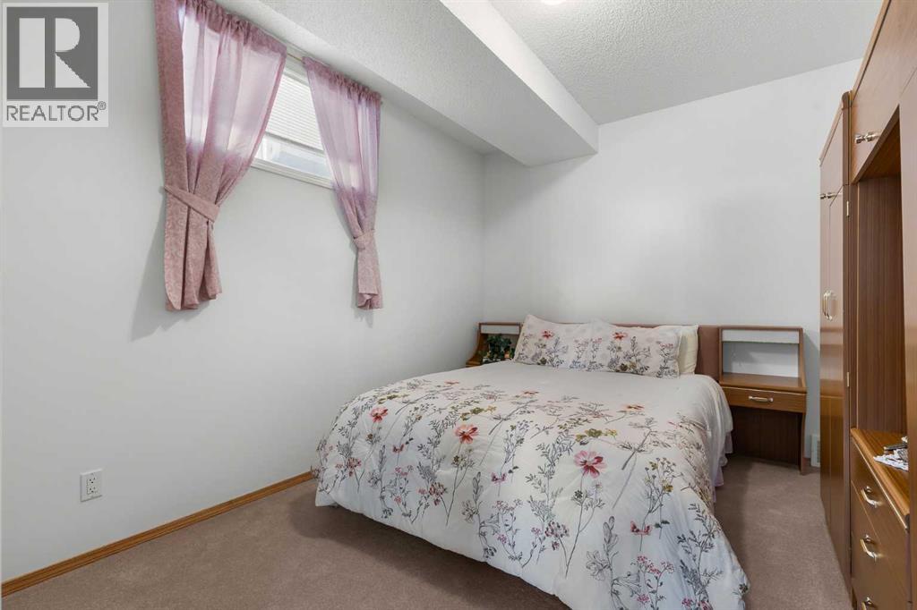 38 Scimitar Circle NW, Calgary, Alberta  T3L 2C8 - Photo 33 - A2292115