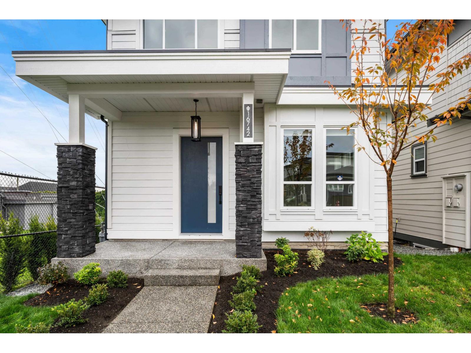 16742 20a Avenue, Surrey, British Columbia  V3Z 1J4 - Photo 3 - R3101198