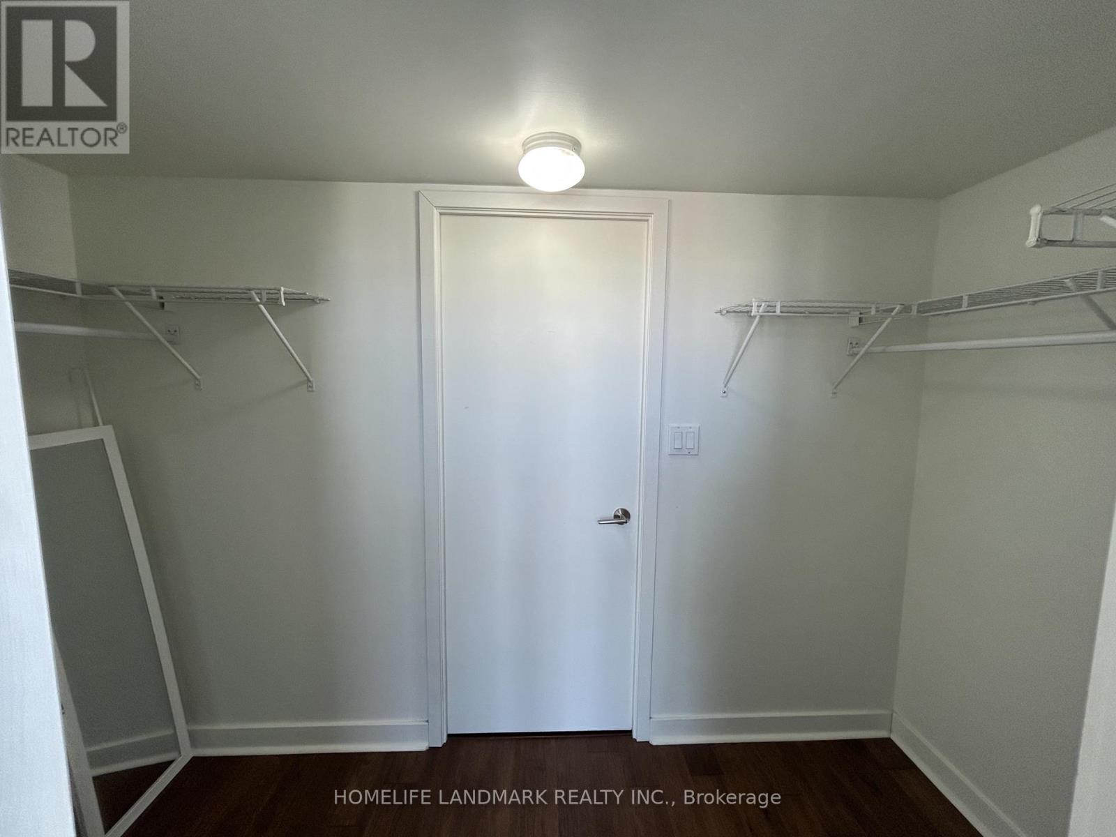 2206 - 126 Simcoe Street, Toronto, Ontario  M5H 4E6 - Photo 13 - C12823054