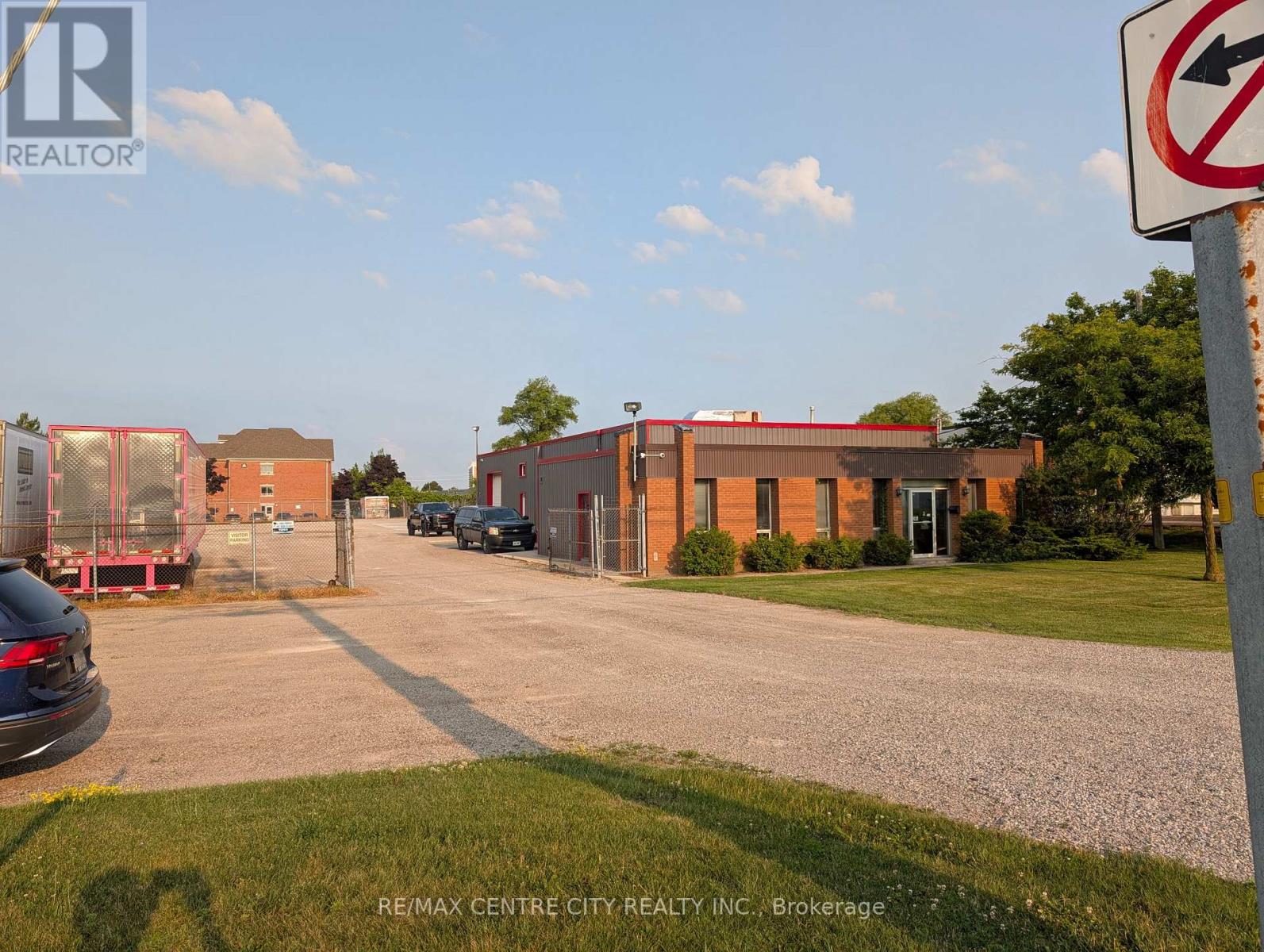 1015 HARGRIEVE ROAD, London South, Ontario