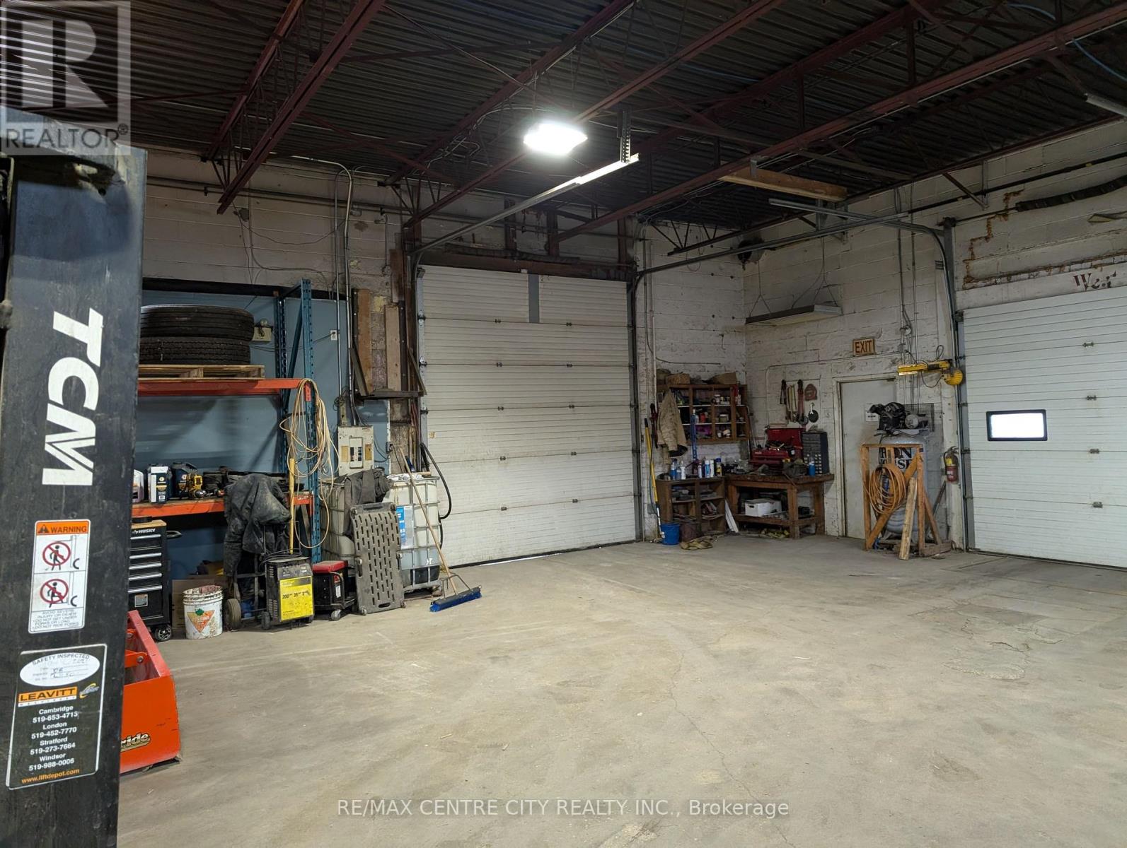 1015 Hargrieve Road, London South, Ontario  N6E 1P6 - Photo 7 - X12897484