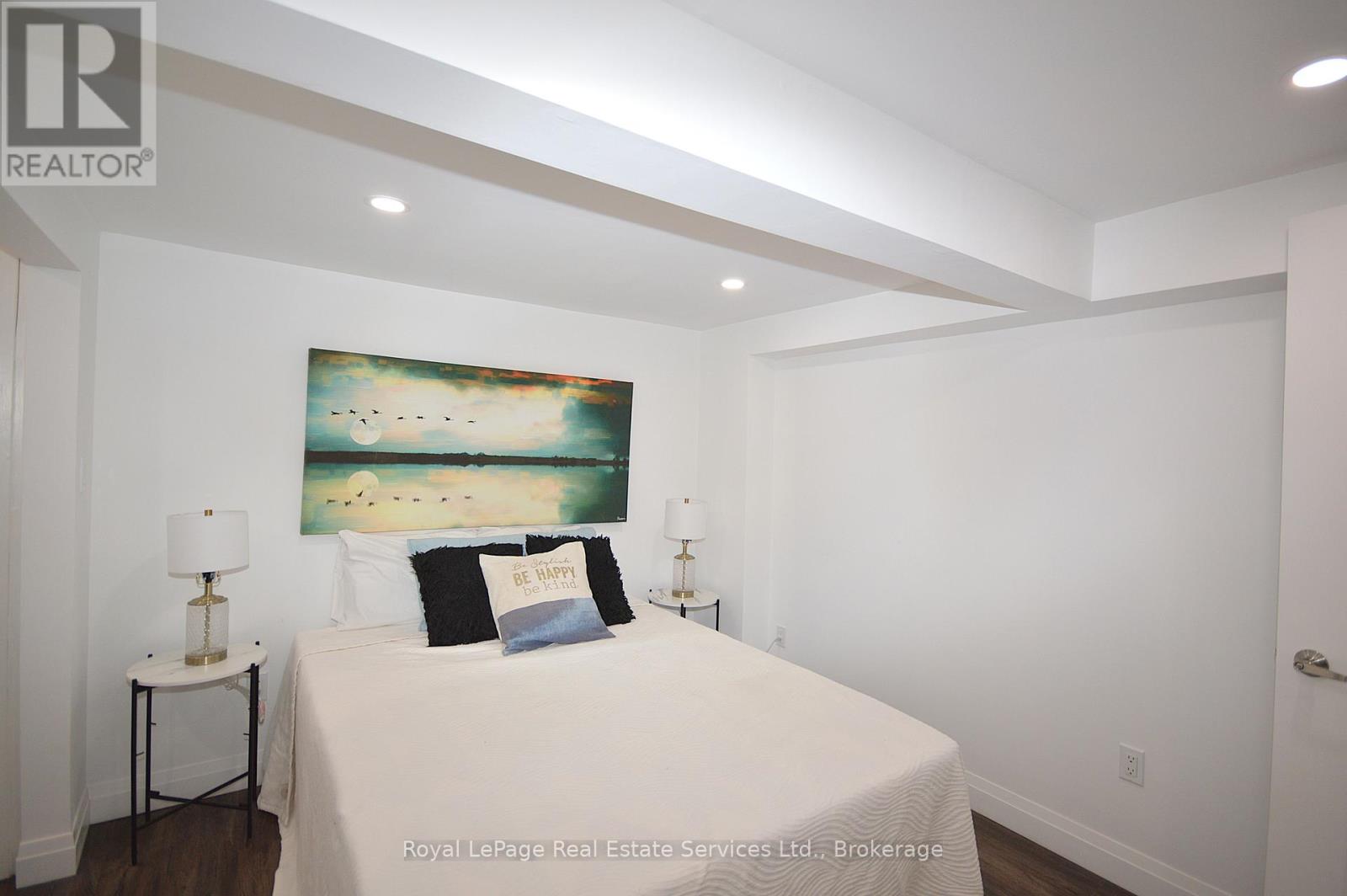 92 Adam Street, Cambridge, Ontario  N3C 2K6 - Photo 38 - X12833760