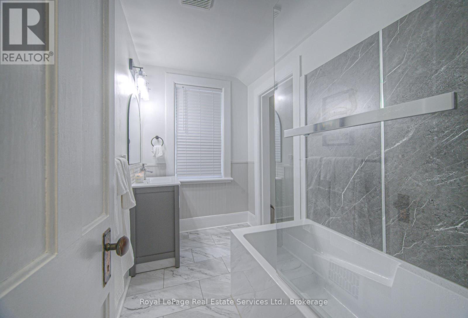 92 Adam Street, Cambridge, Ontario  N3C 2K6 - Photo 31 - X12833760