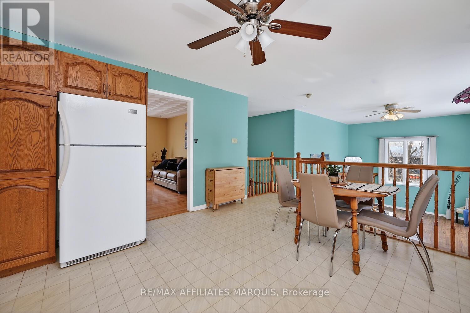 4 South Point Drive, Rideau Lakes, Ontario  K7A 4S5 - Photo 11 - X12897446