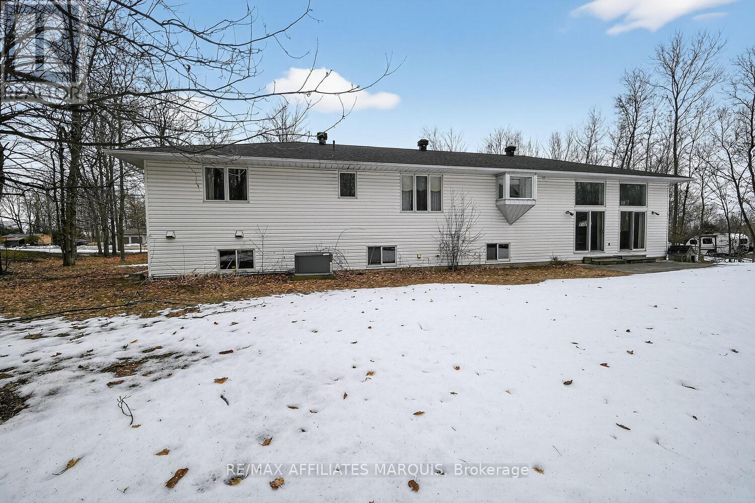 4 South Point Drive, Rideau Lakes, Ontario  K7A 4S5 - Photo 45 - X12897446
