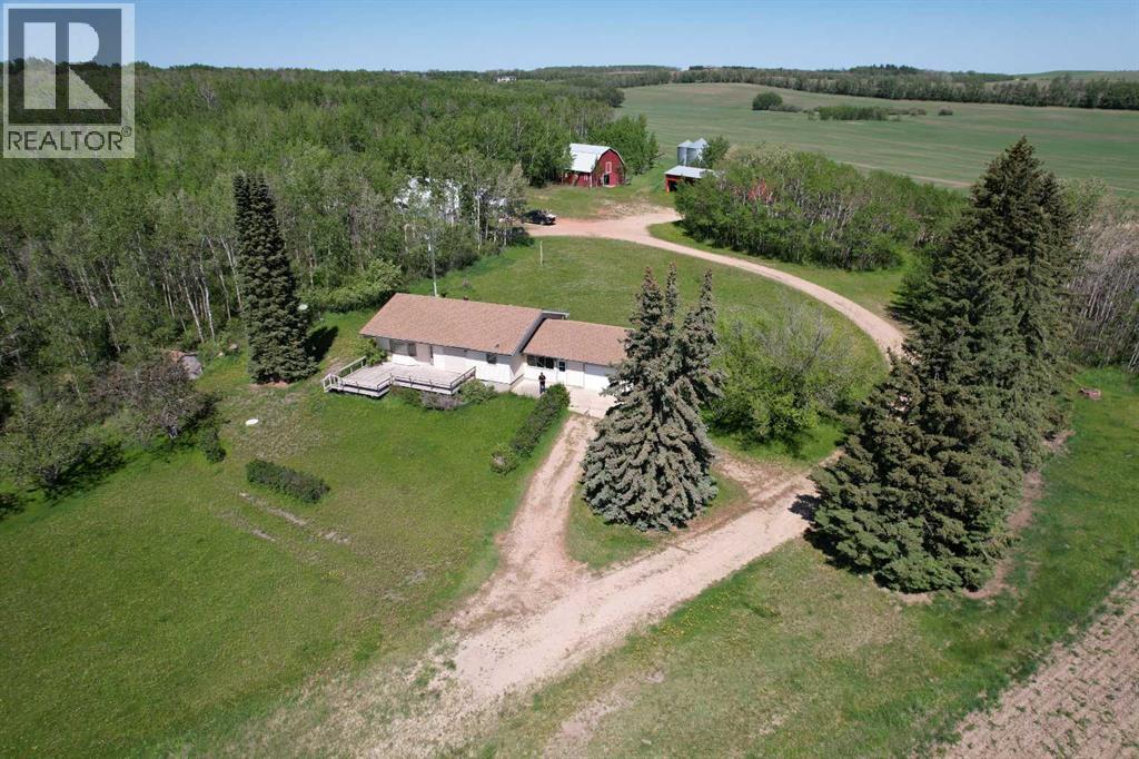 1262 Township Road 391, Rural Red Deer County, Alberta  T4S 0A7 - Photo 1 - A2135963