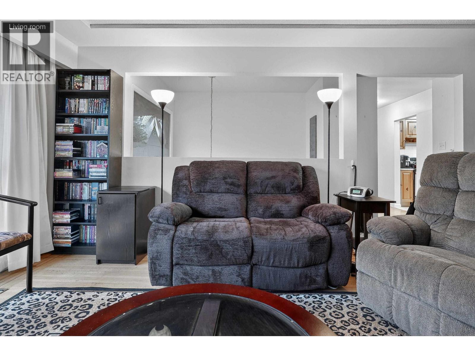 2120 Como Lake Avenue, Coquitlam, British Columbia  V3J 3R5 - Photo 6 - R3100936