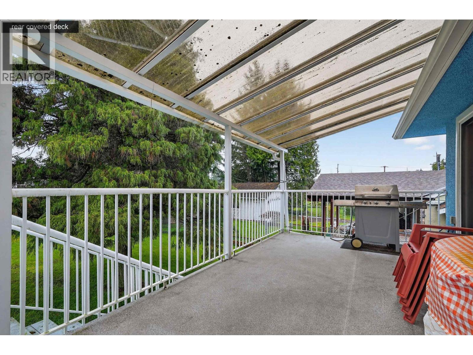 2120 Como Lake Avenue, Coquitlam, British Columbia  V3J 3R5 - Photo 18 - R3100936