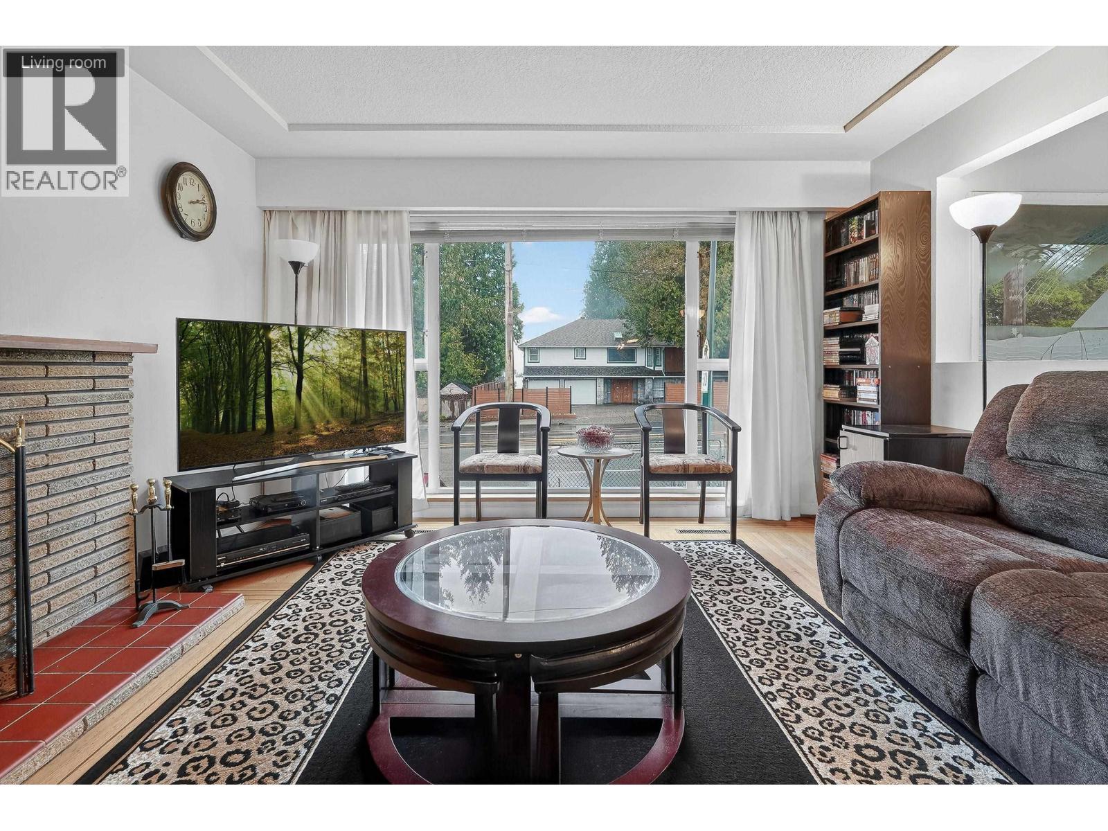 2120 Como Lake Avenue, Coquitlam, British Columbia  V3J 3R5 - Photo 5 - R3100936