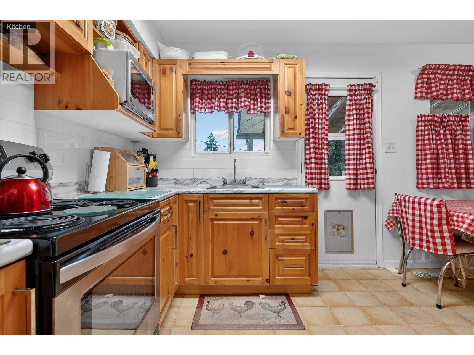 2120 Como Lake Avenue, Coquitlam, British Columbia  V3J 3R5 - Photo 13 - R3100936