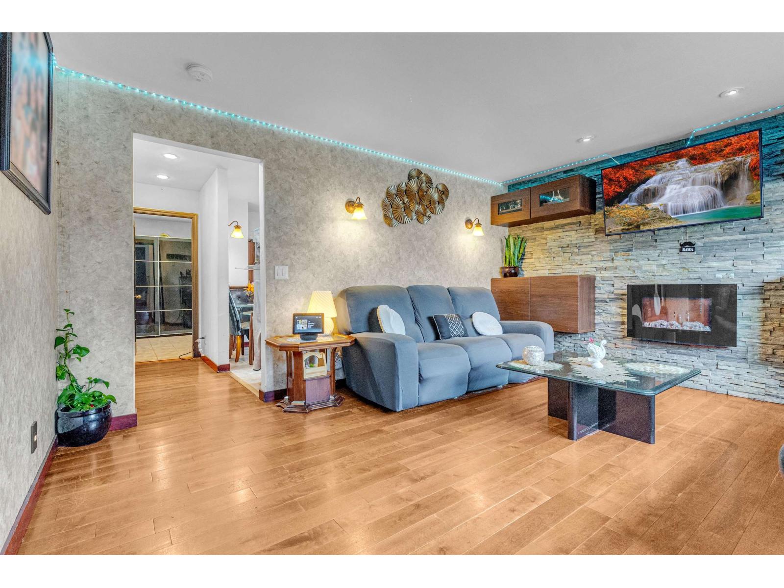 18296 Bayard Place, Surrey, British Columbia  V3S 5C4 - Photo 3 - R3097838