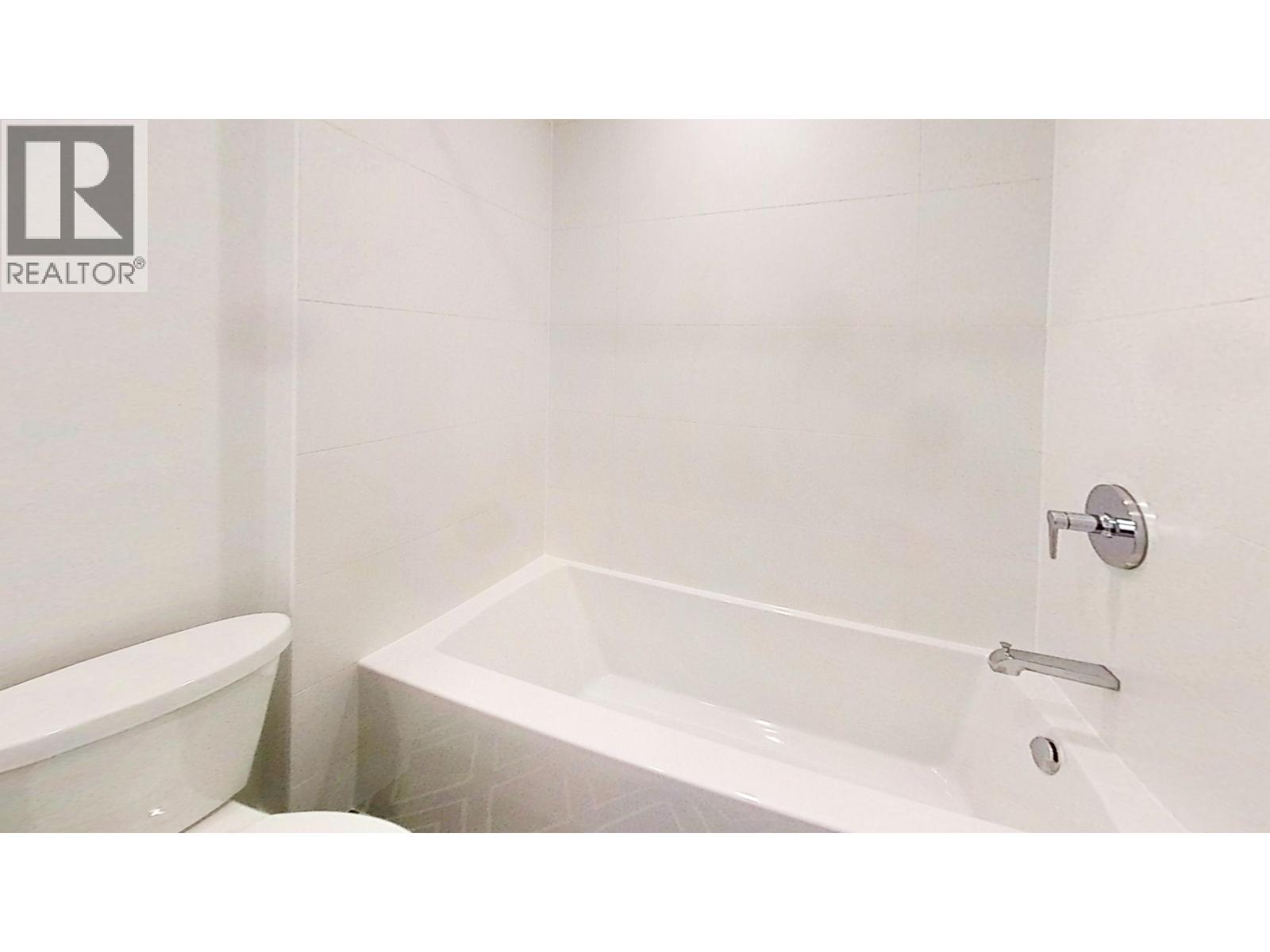 1680 E 12th Avenue, Vancouver, British Columbia  V5N 2A3 - Photo 3 - R3101259