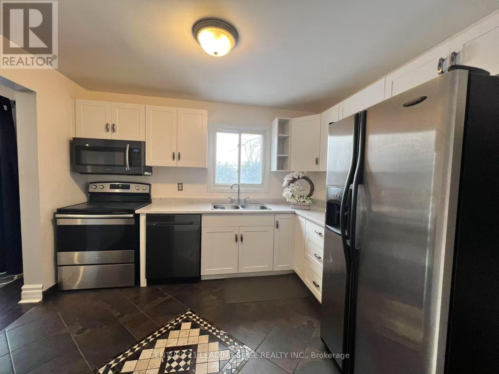 516 Alder Court, Pickering, Ontario  L1V 4T1 - Photo 2 - E12897458