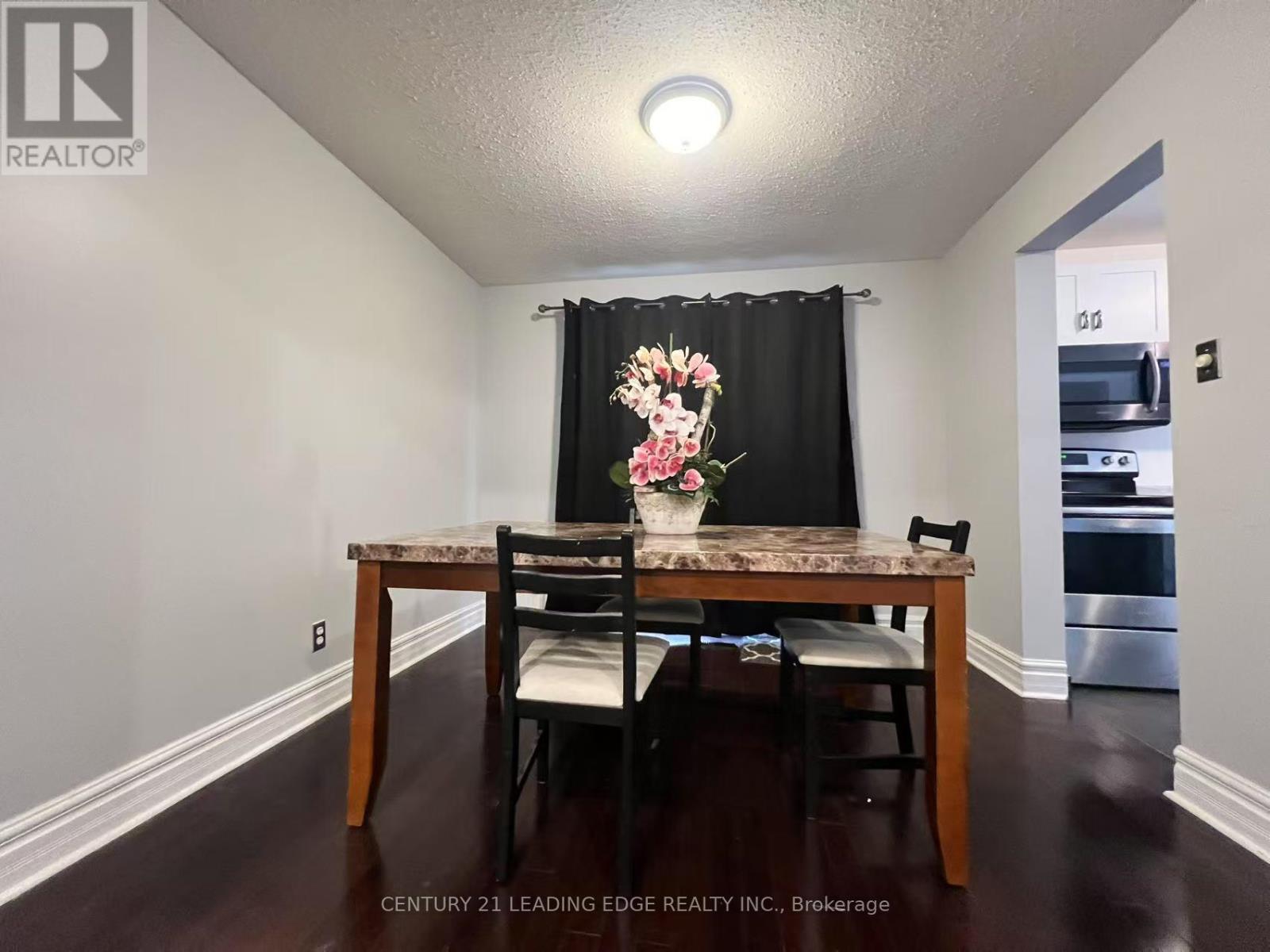 516 Alder Court, Pickering, Ontario  L1V 4T1 - Photo 4 - E12897458