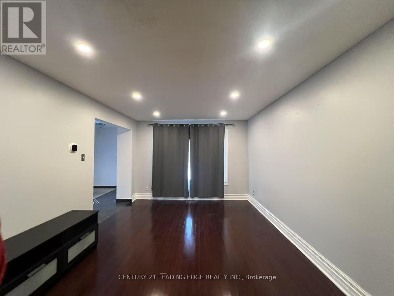 516 Alder Court, Pickering, Ontario  L1V 4T1 - Photo 5 - E12897458