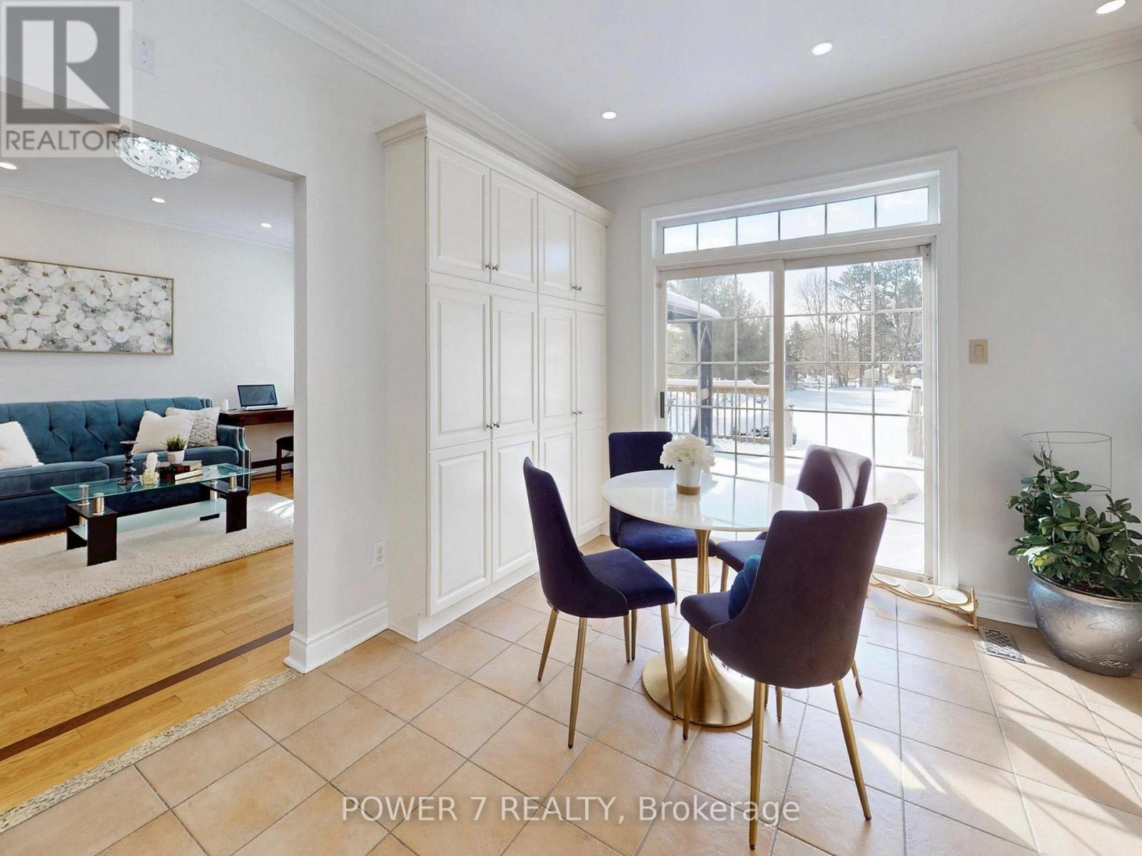 49 Pettet Road, Whitchurch-Stouffville, Ontario  L4A 3J2 - Photo 15 - N12897442