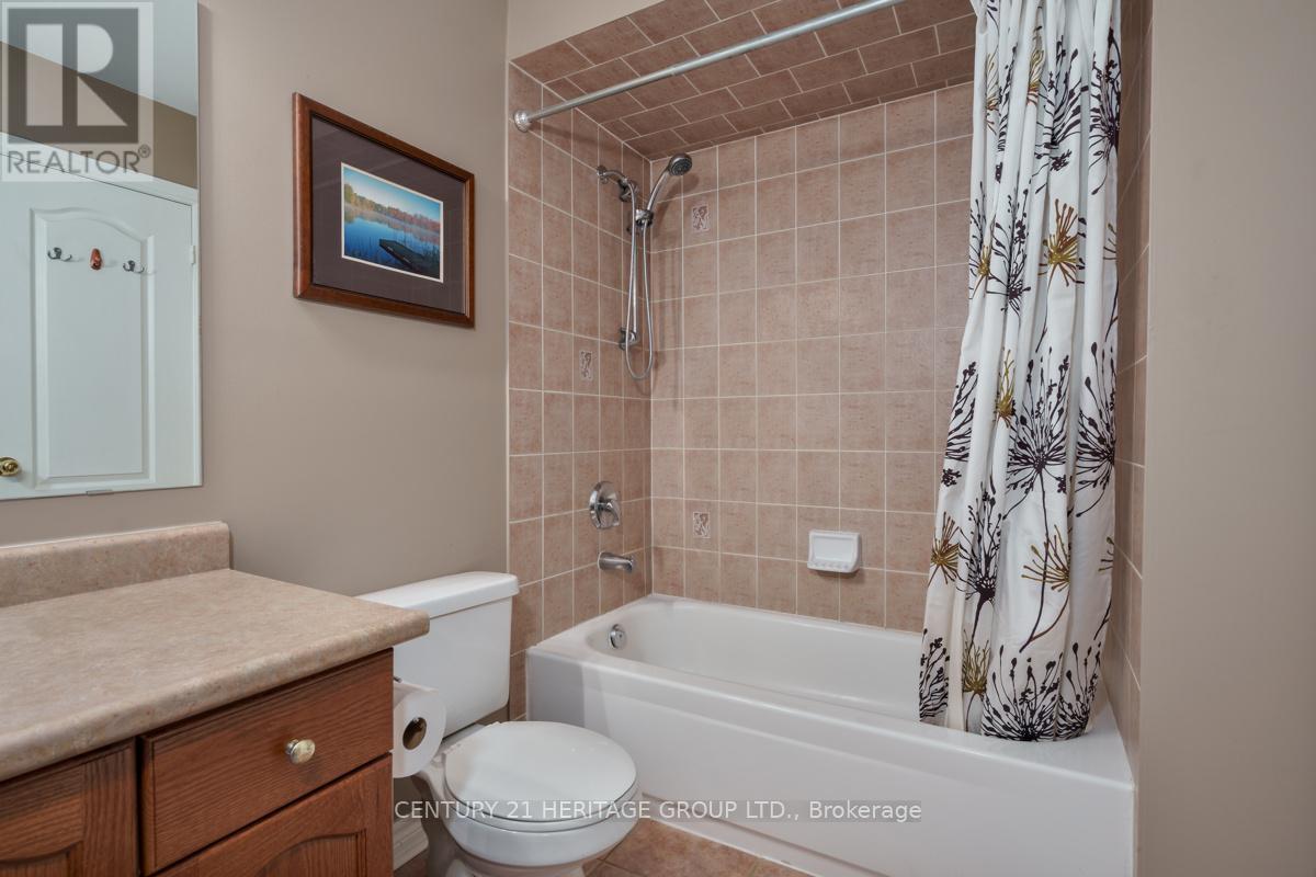 33 Silverstone Crescent, Georgina, Ontario  L4P 4A4 - Photo 24 - N12897470