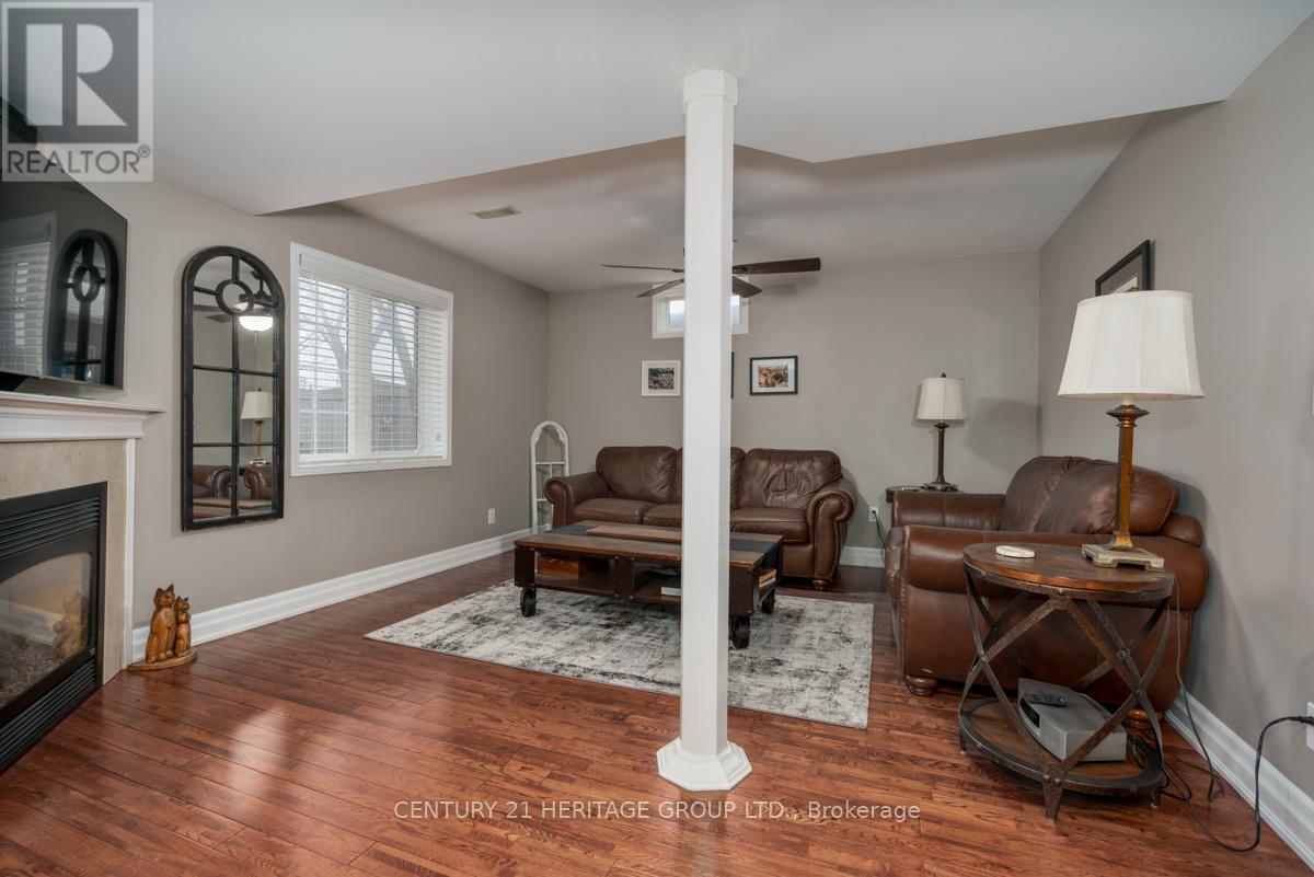 33 Silverstone Crescent, Georgina, Ontario  L4P 4A4 - Photo 30 - N12897470