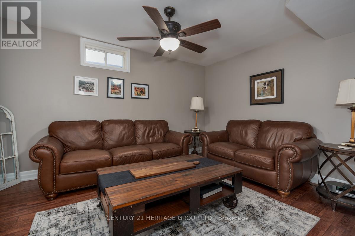 33 Silverstone Crescent, Georgina, Ontario  L4P 4A4 - Photo 31 - N12897470