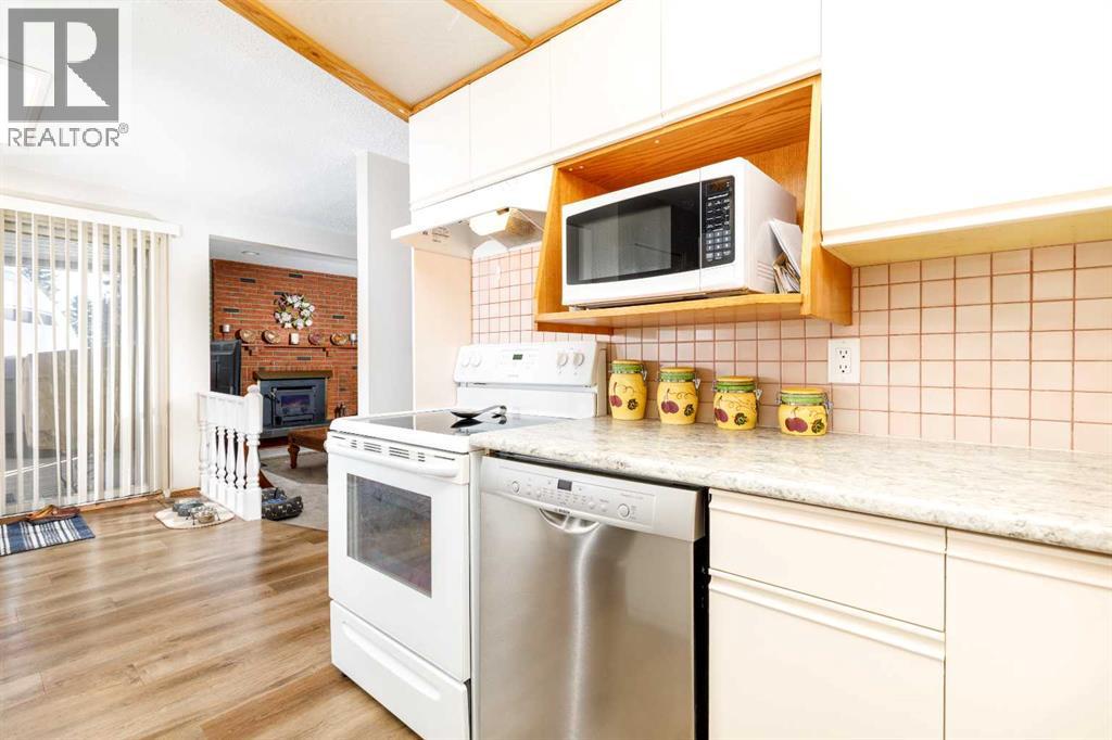 7 Berry Avenue, Red Deer, Alberta  T4R 1K7 - Photo 14 - A2294210