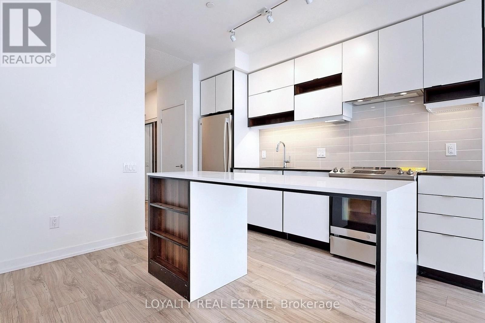 417 - 4065 Confederation Parkway, Mississauga, Ontario  L5B 0L4 - Photo 18 - W12897450