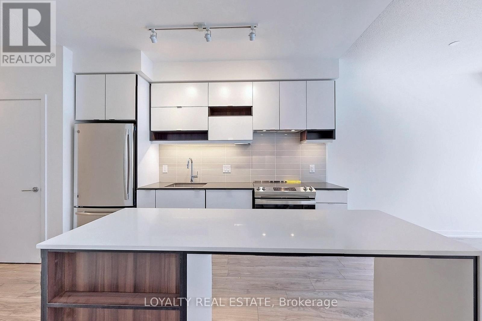 417 - 4065 Confederation Parkway, Mississauga, Ontario  L5B 0L4 - Photo 19 - W12897450