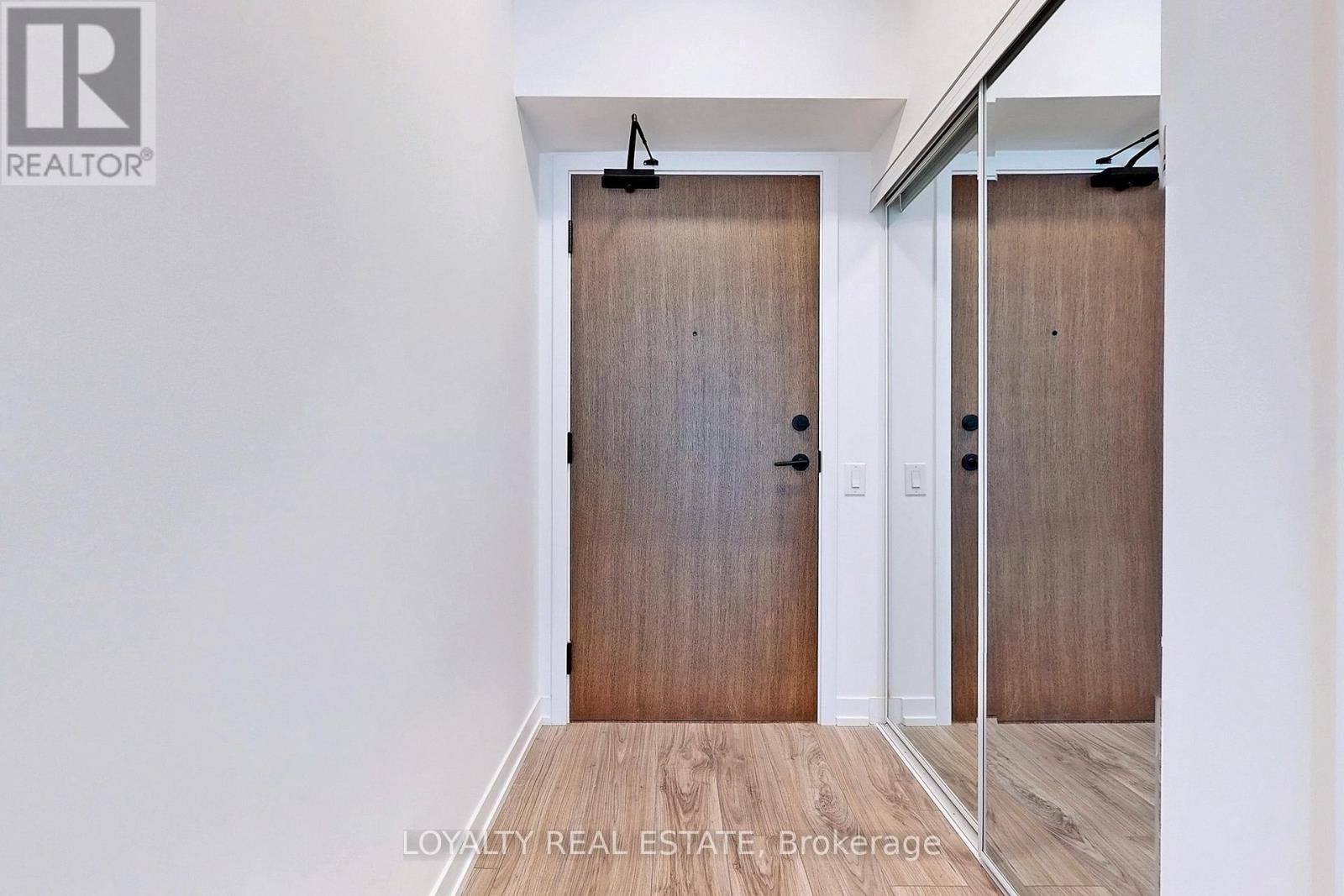 417 - 4065 Confederation Parkway, Mississauga, Ontario  L5B 0L4 - Photo 34 - W12897450