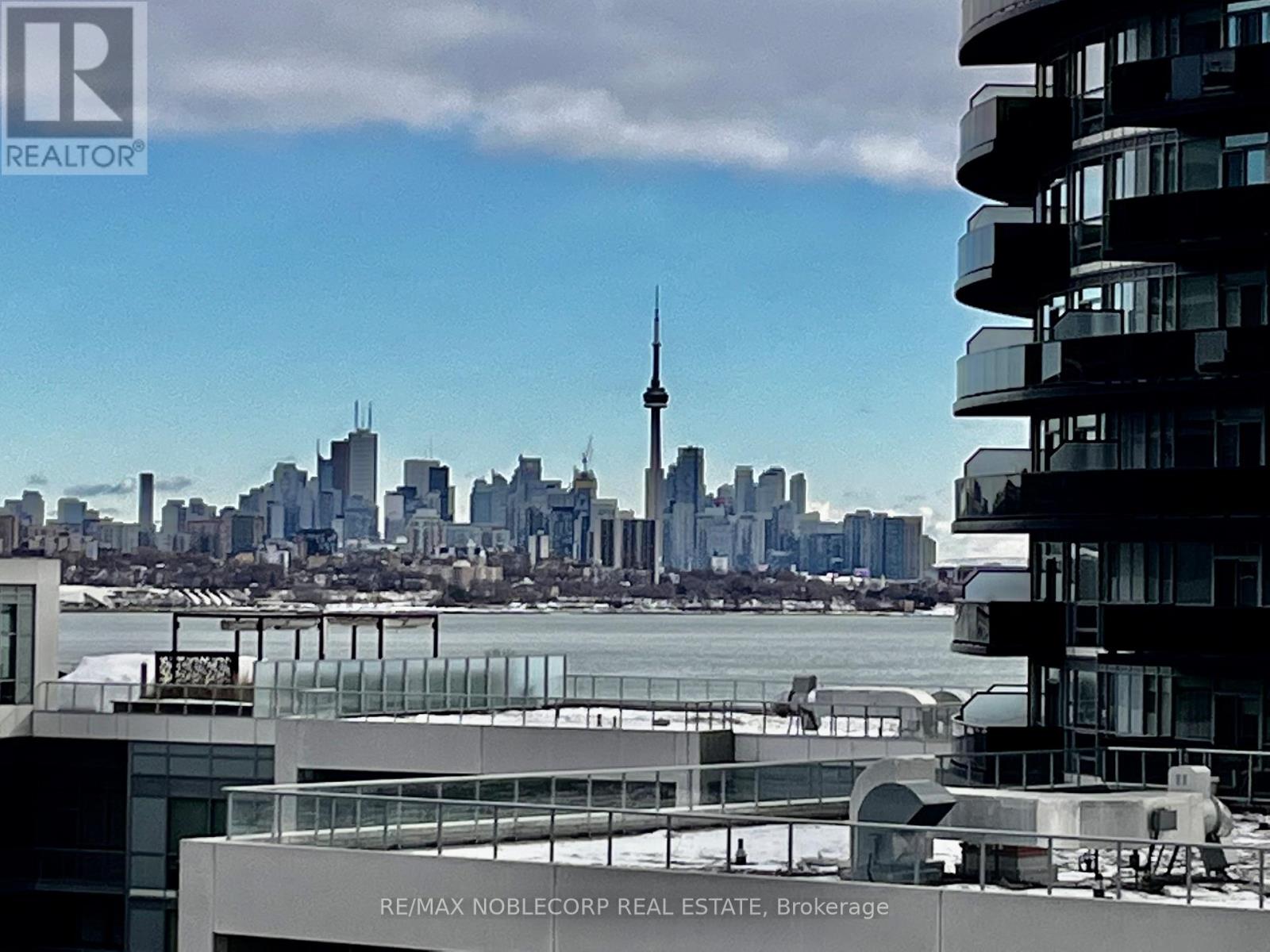 711 - 38 Annie Craig Drive, Toronto (Mimico), Ontario  M8V 0G9 - Photo 2 - W12897456