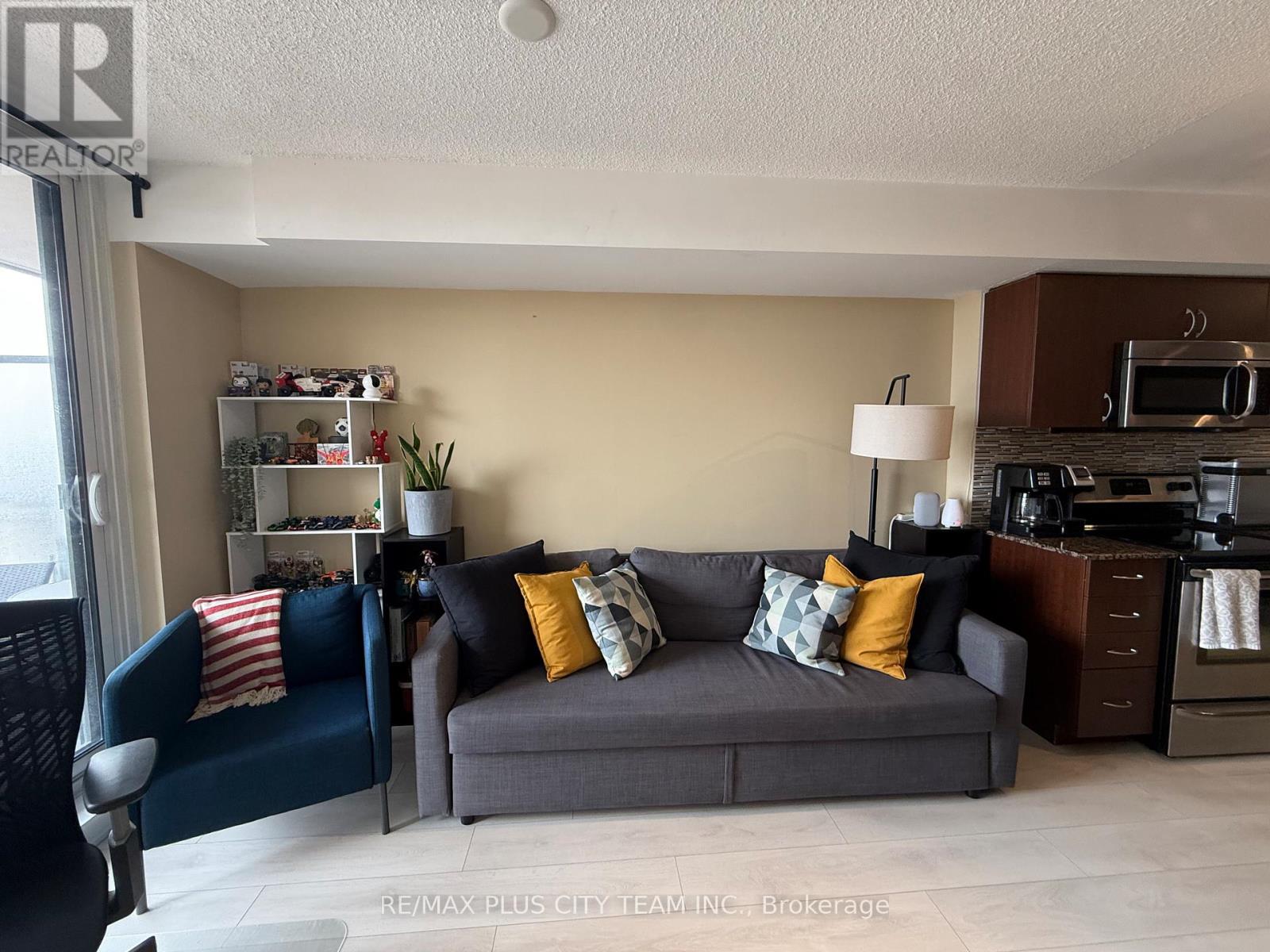 1421 - 800 Lawrence Avenue W, Toronto (Yorkdale-Glen Park), Ontario  M6A 0B1 - Photo 2 - W12897464