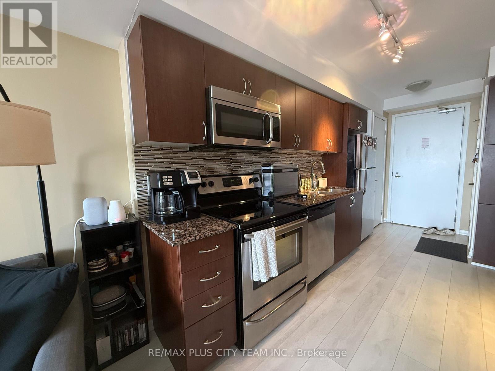 1421 - 800 Lawrence Avenue W, Toronto (Yorkdale-Glen Park), Ontario  M6A 0B1 - Photo 6 - W12897464