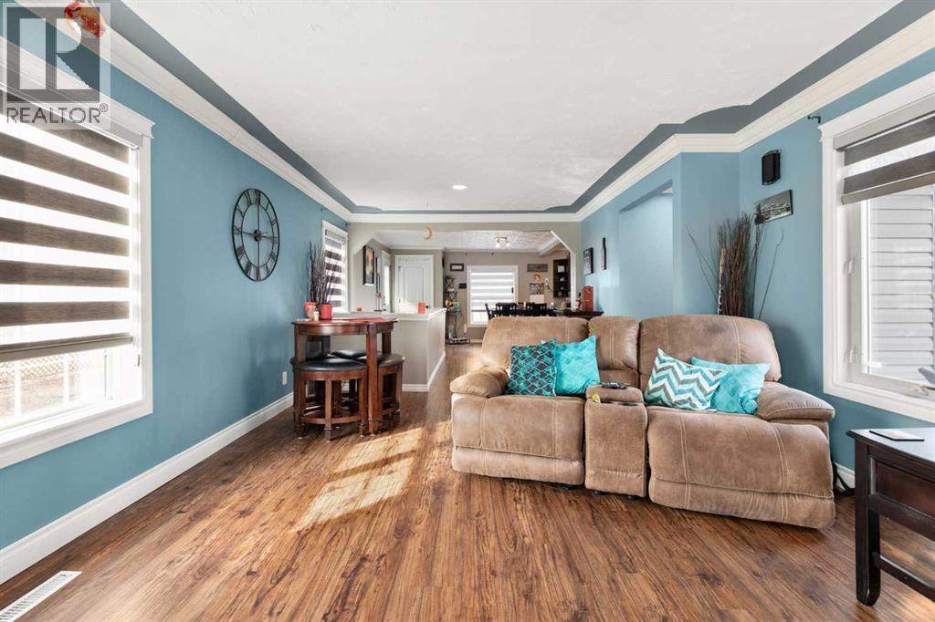 721 4 Avenue, Dunmore, Alberta  T1B 0J9 - Photo 10 - A2285241