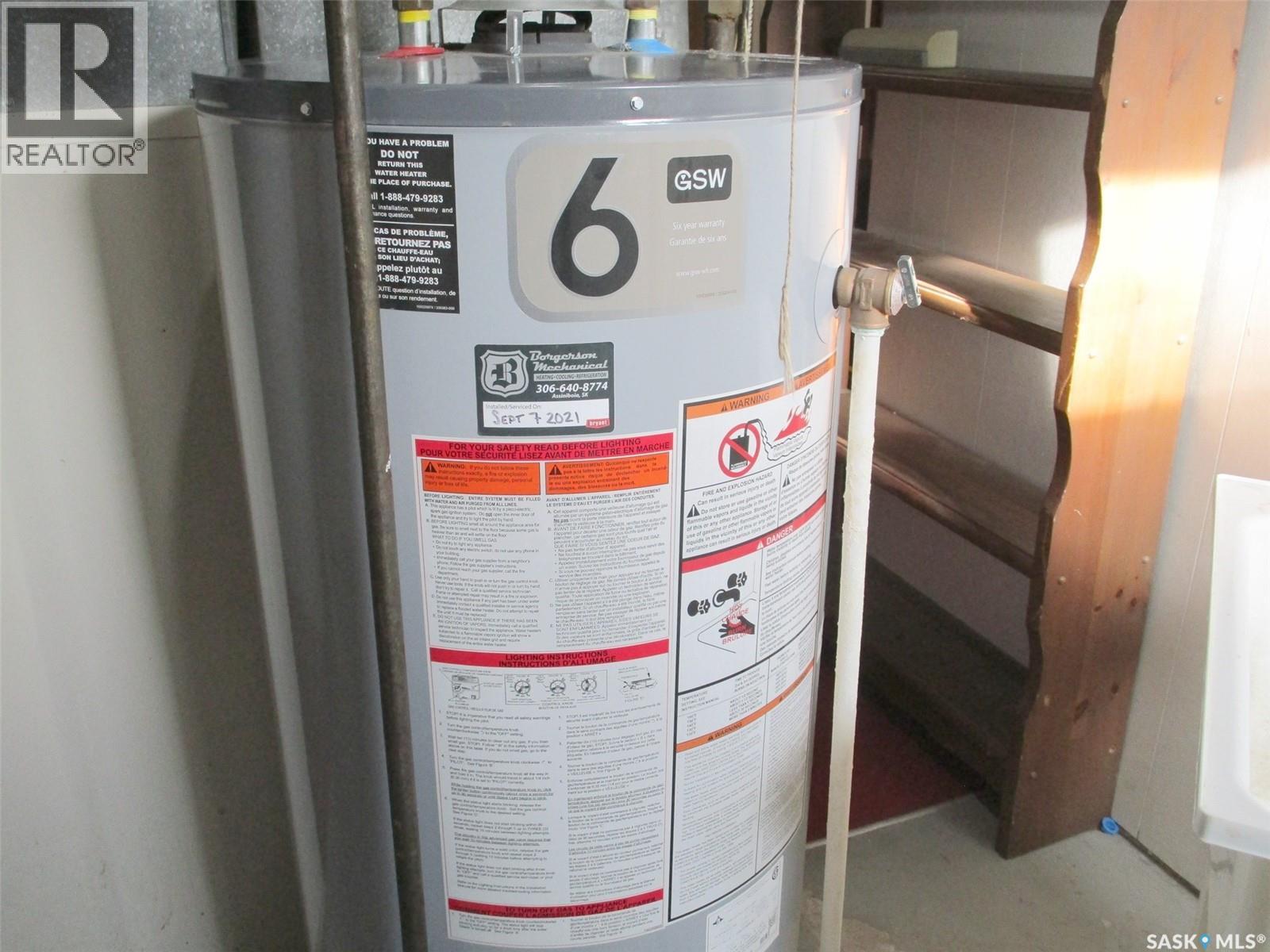 504 4th Avenue E, Assiniboia, Saskatchewan  S0H 0B0 - Photo 12 - SK017412