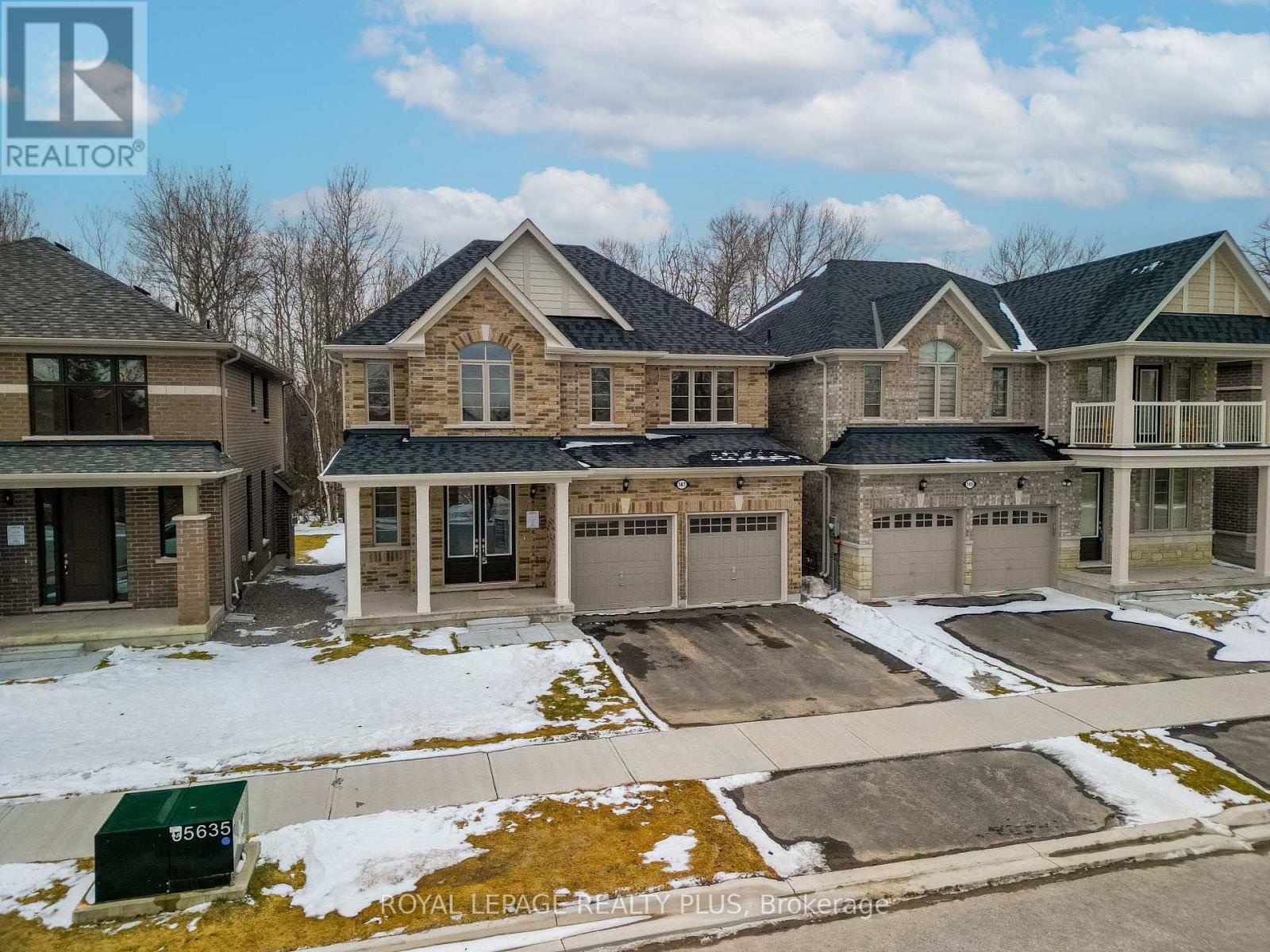 147 Dovedale Drive, Georgina, Ontario  L4P 0S6 - Photo 2 - N12598128