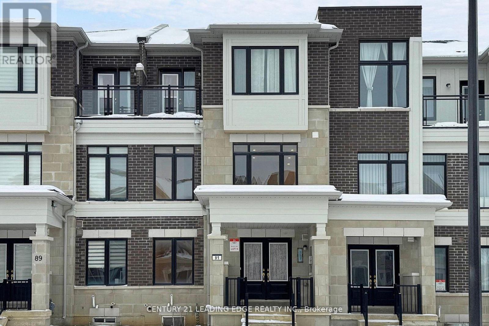 91 William F Bell Parkway, Richmond Hill, Ontario  L4S 0K4 - Photo 2 - N12896644