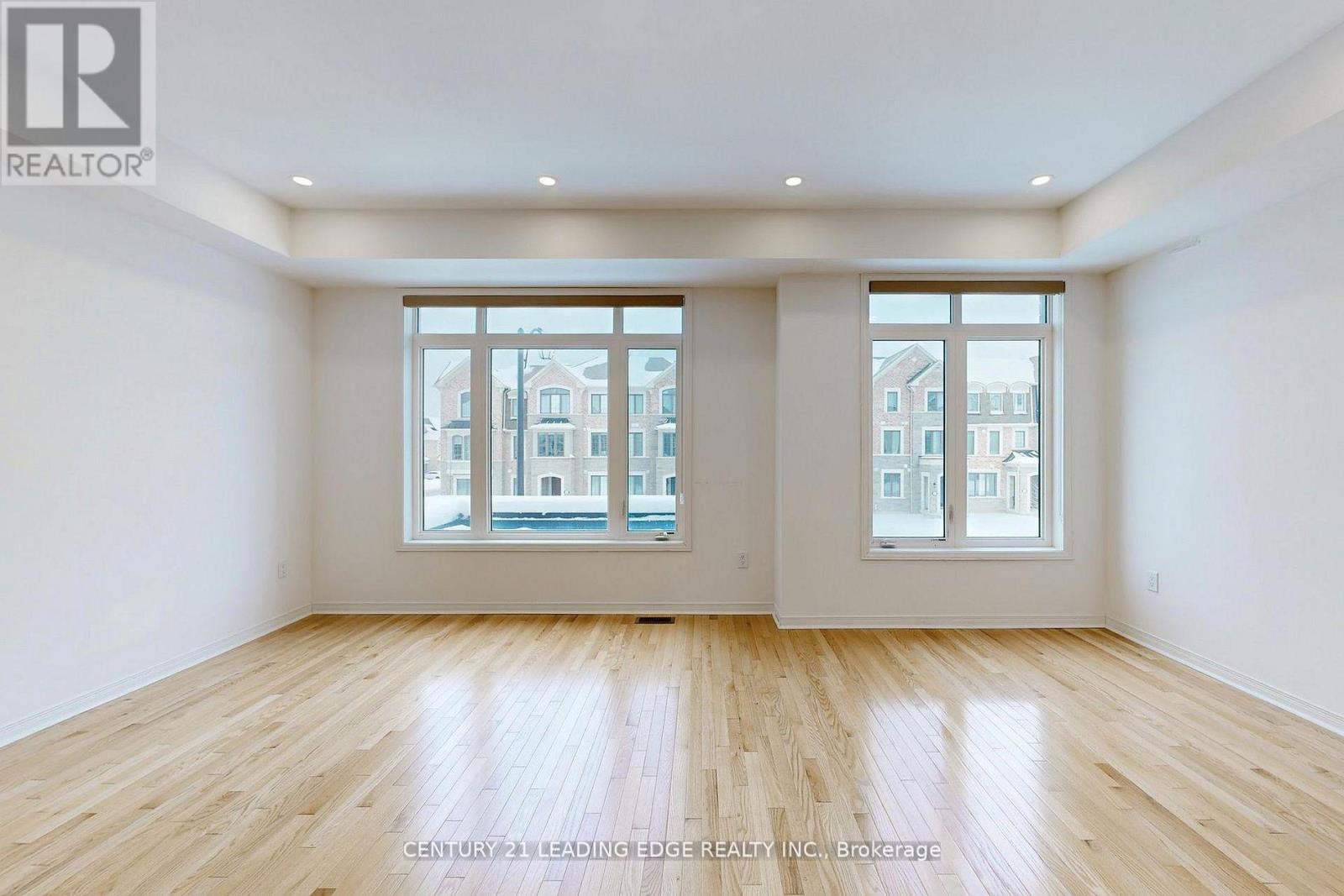 91 William F Bell Parkway, Richmond Hill, Ontario  L4S 0K4 - Photo 4 - N12896644