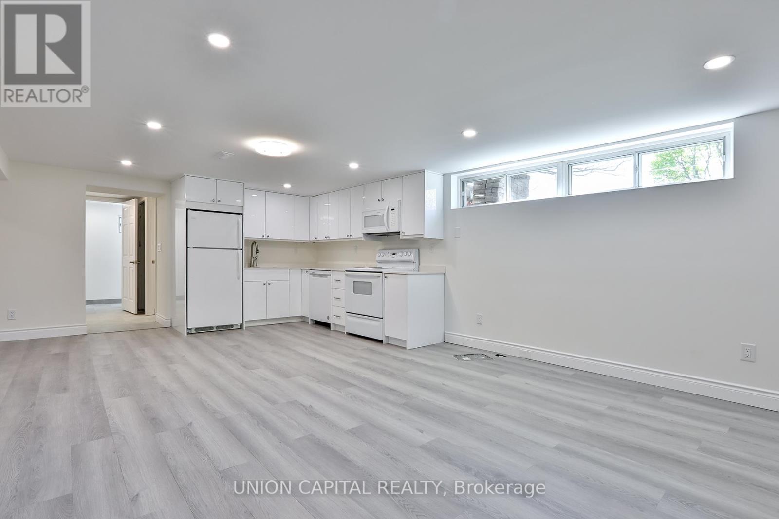 Basement - 383 Neal Drive, Richmond Hill, Ontario  L4C 3L6 - Photo 9 - N12897388