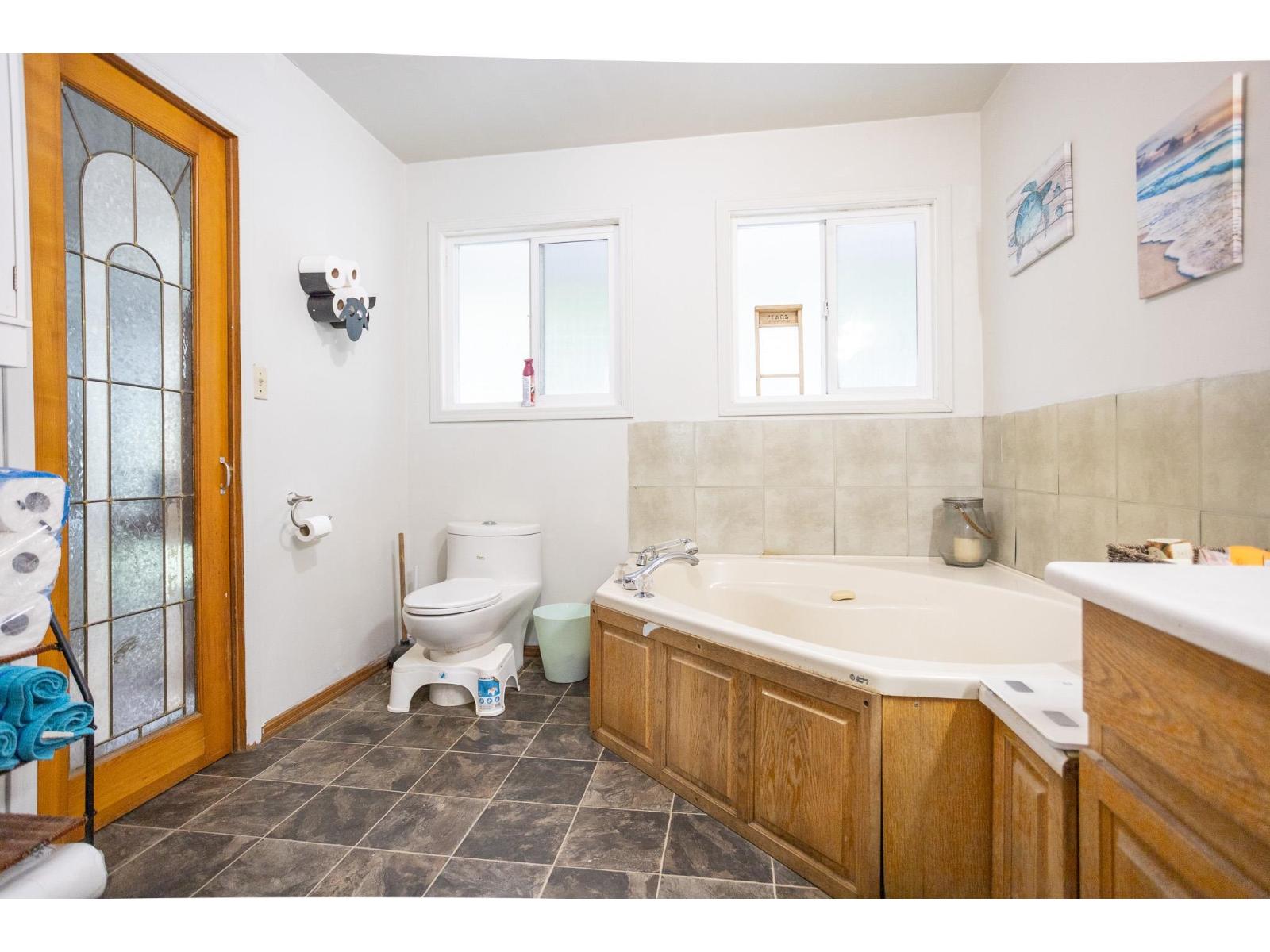 42140 Majuba Hill Road, Majuba Hill, Yarrow, British Columbia  V2R 5H2 - Photo 13 - R3100489