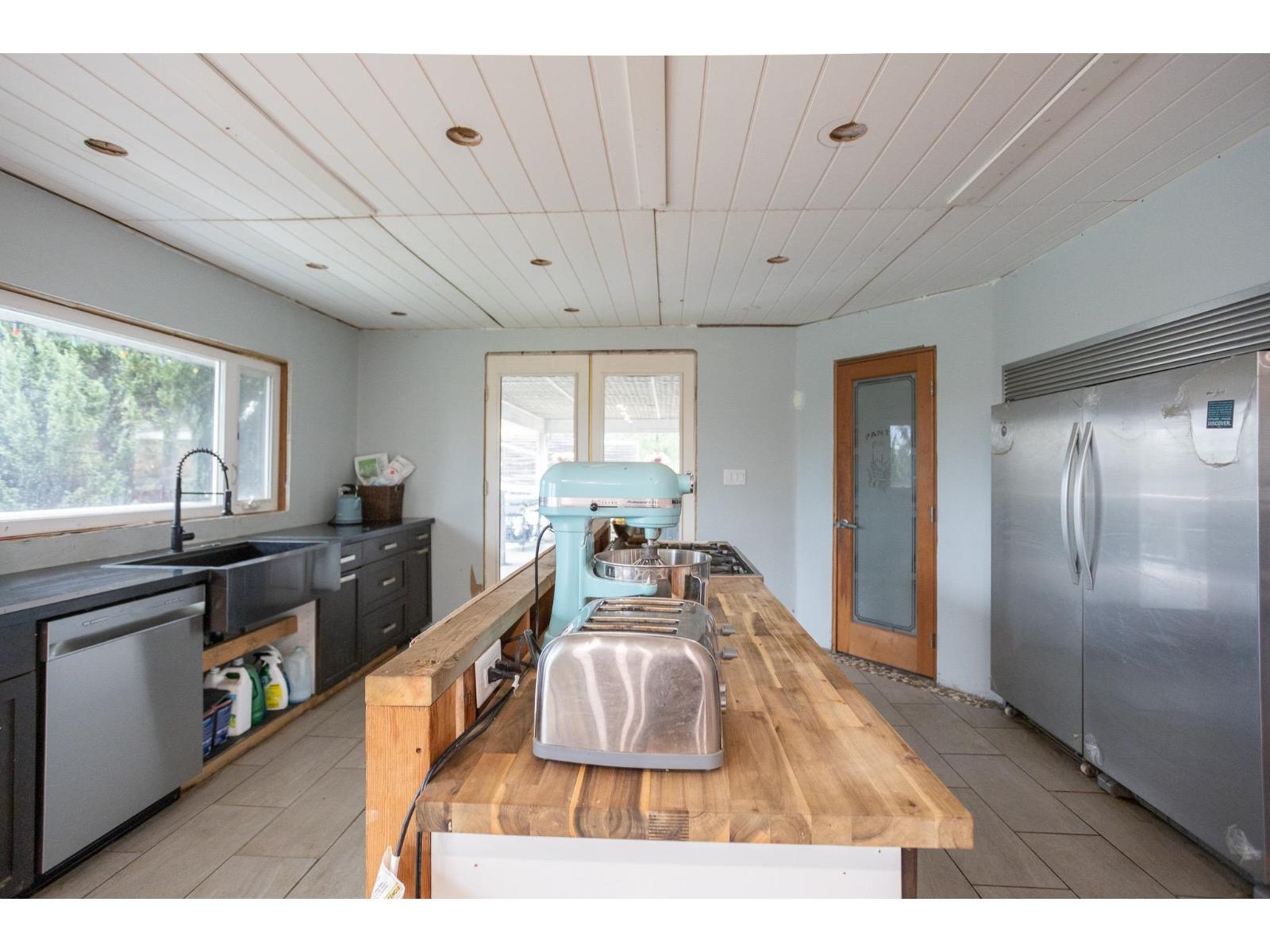 42140 Majuba Hill Road, Majuba Hill, Yarrow, British Columbia  V2R 5H2 - Photo 6 - R3100489