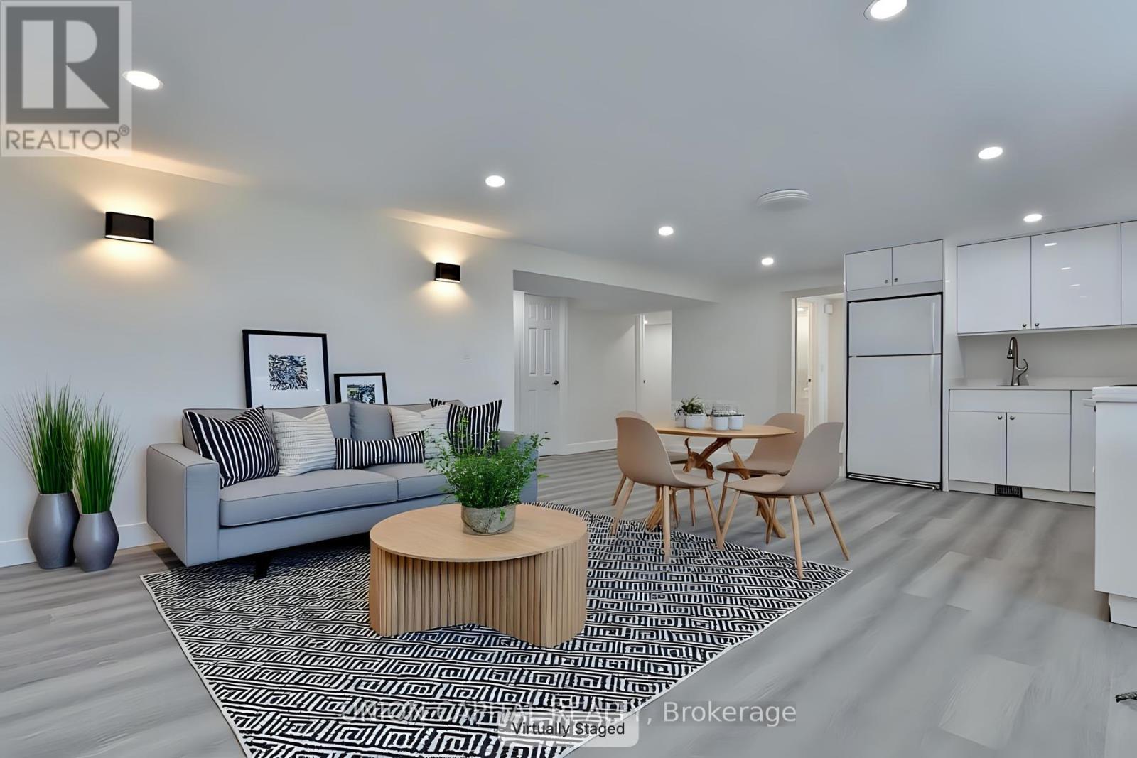 Basement - 383 Neal Drive, Richmond Hill, Ontario  L4C 3L6 - Photo 8 - N12897388