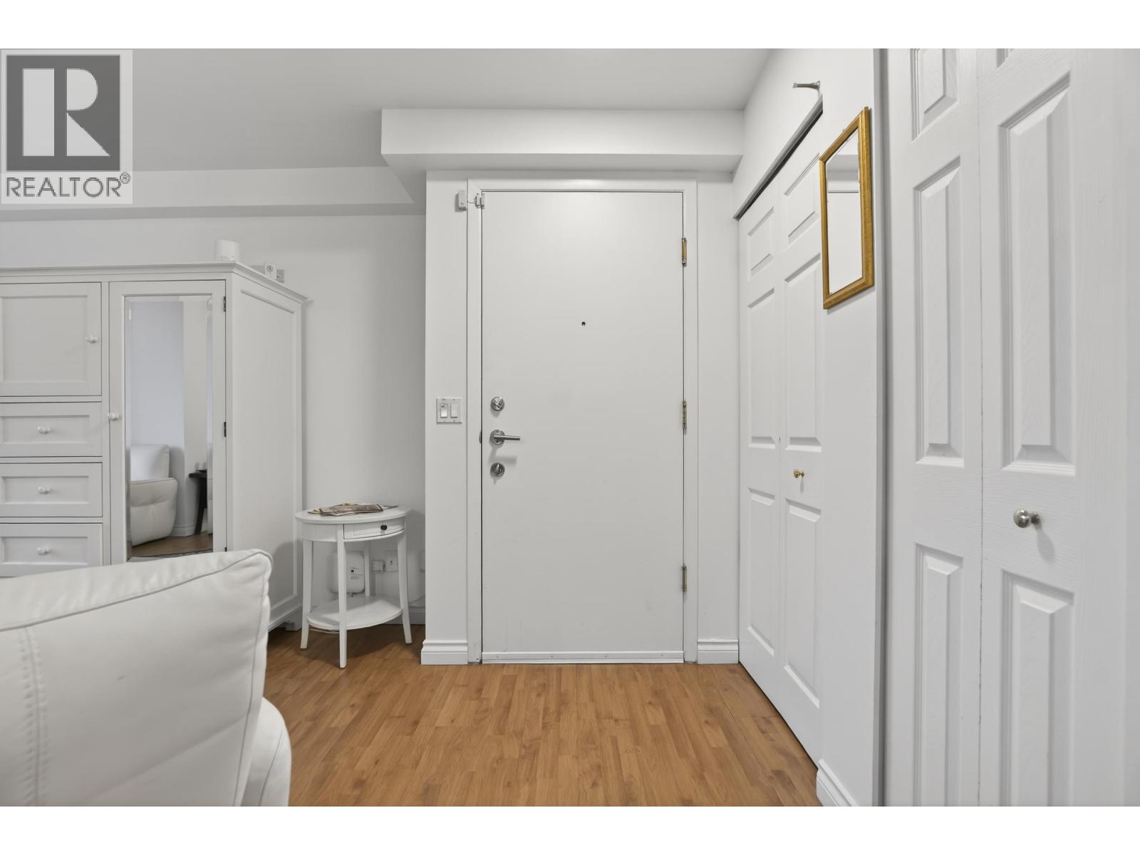 303 1388 Homer Street, Vancouver, British Columbia  V6B 6A7 - Photo 9 - R3101186