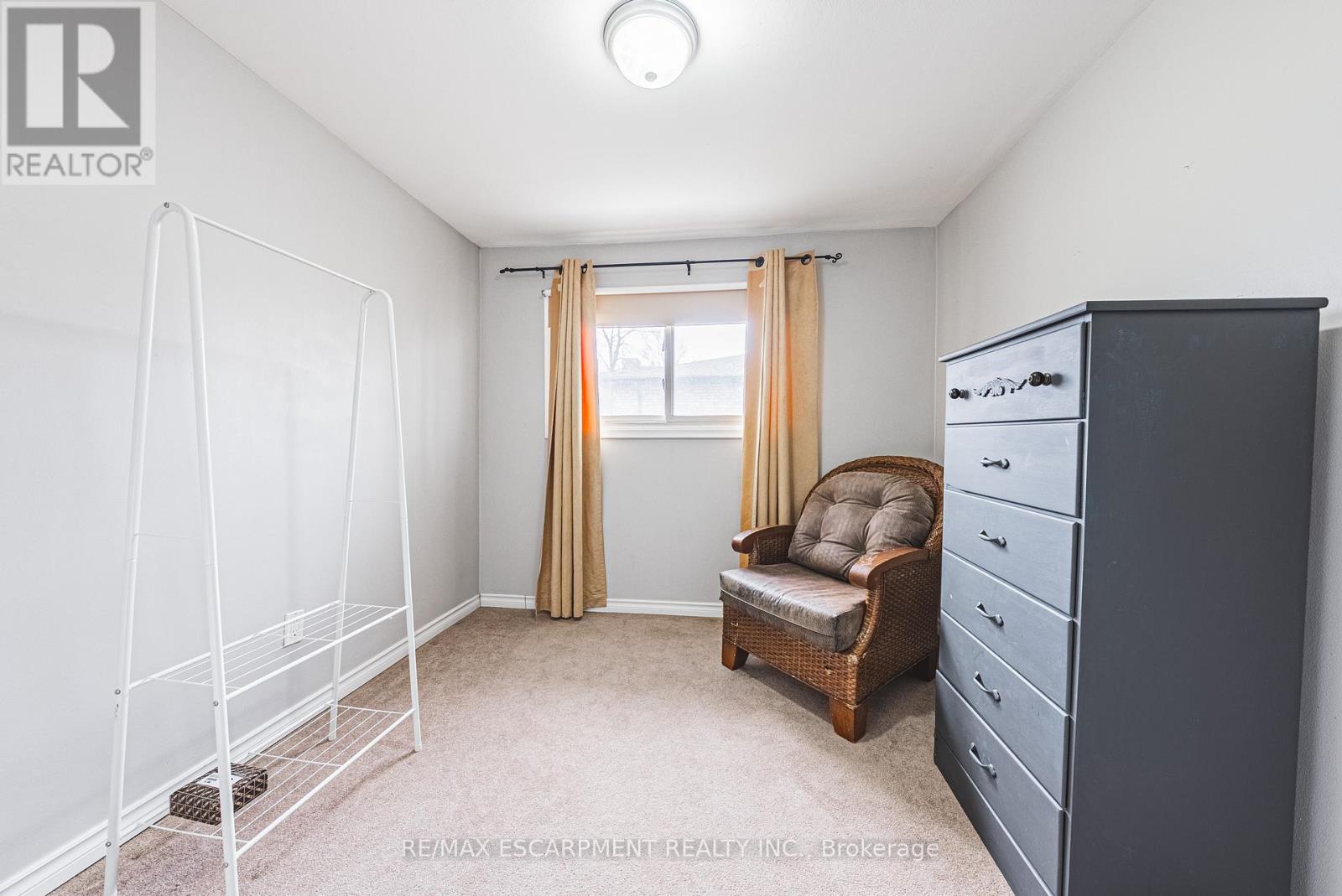 38 Glenburn Court, Hamilton (Riverdale), Ontario  L8E 1C8 - Photo 16 - X12897444