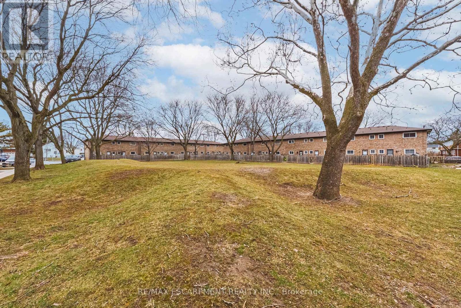 38 Glenburn Court, Hamilton (Riverdale), Ontario  L8E 1C8 - Photo 24 - X12897444