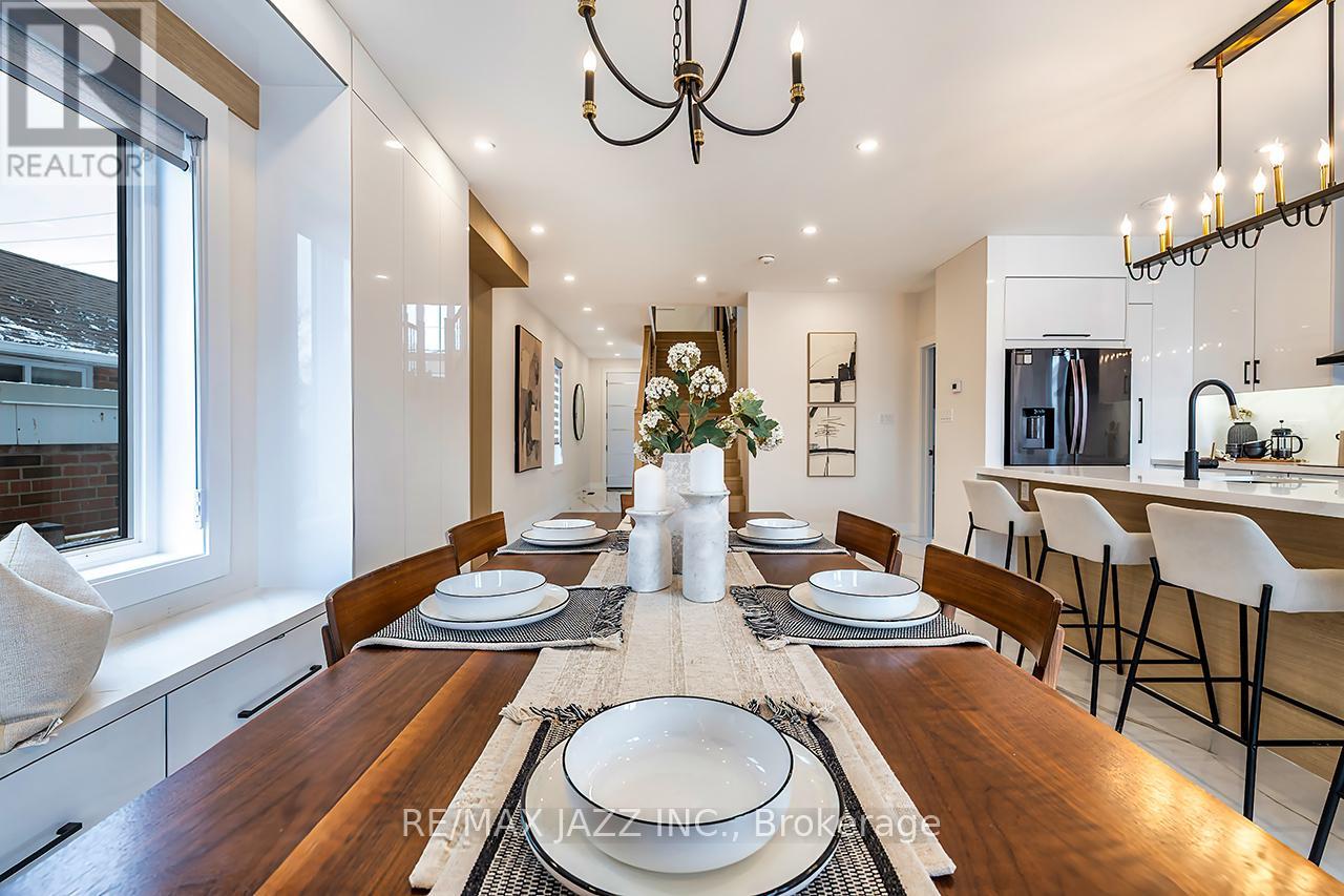 76 Haverson Boulevard, Toronto, Ontario  M6M 3J9 - Photo 8 - W12896536