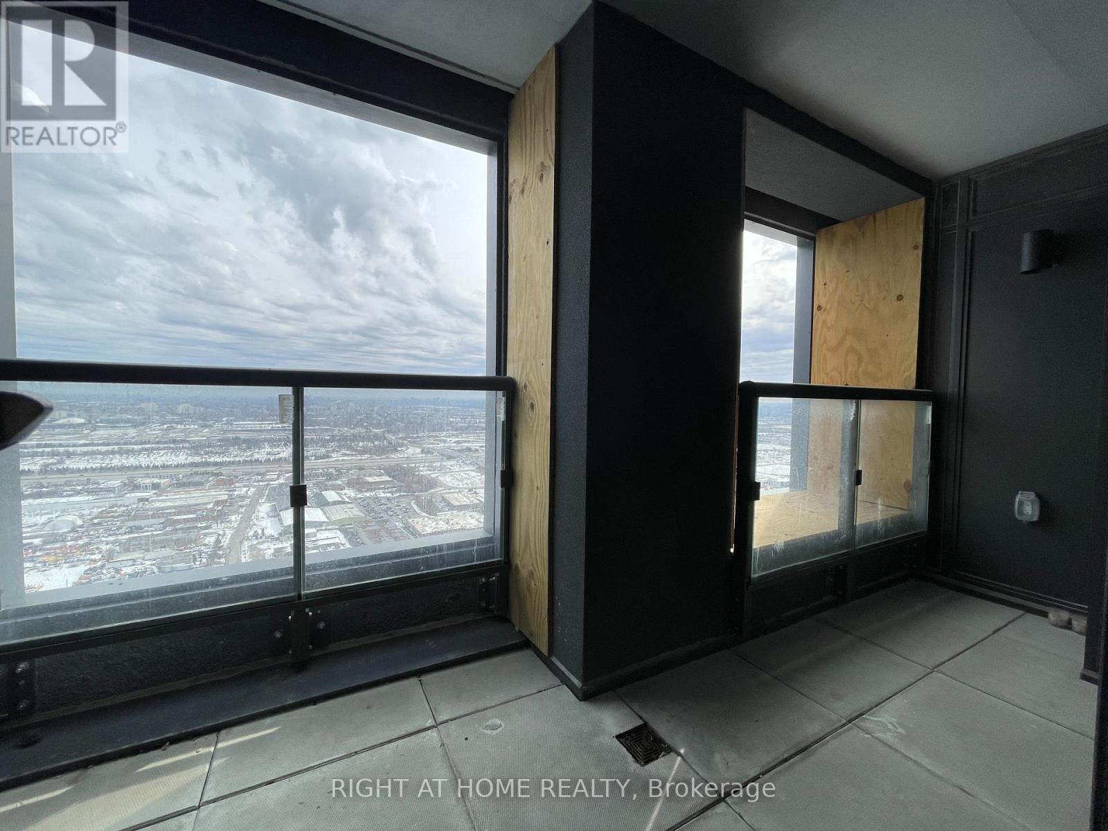 4403 - 2920 Highway 7, Vaughan, Ontario  L4K 0P4 - Photo 10 - N12707808