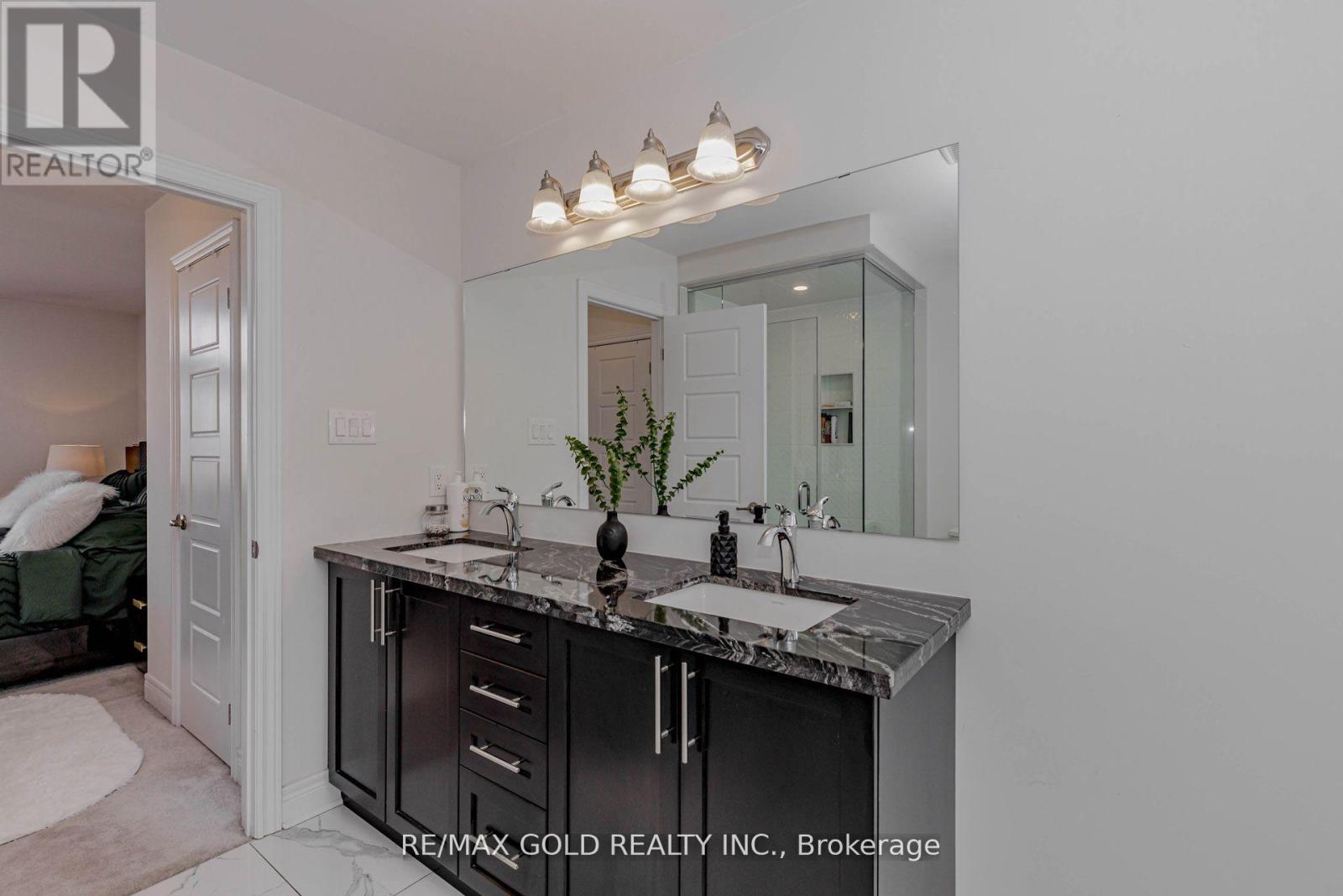 18 Branigan Crescent, Halton Hills, Ontario  L7G 0N2 - Photo 36 - W12895312