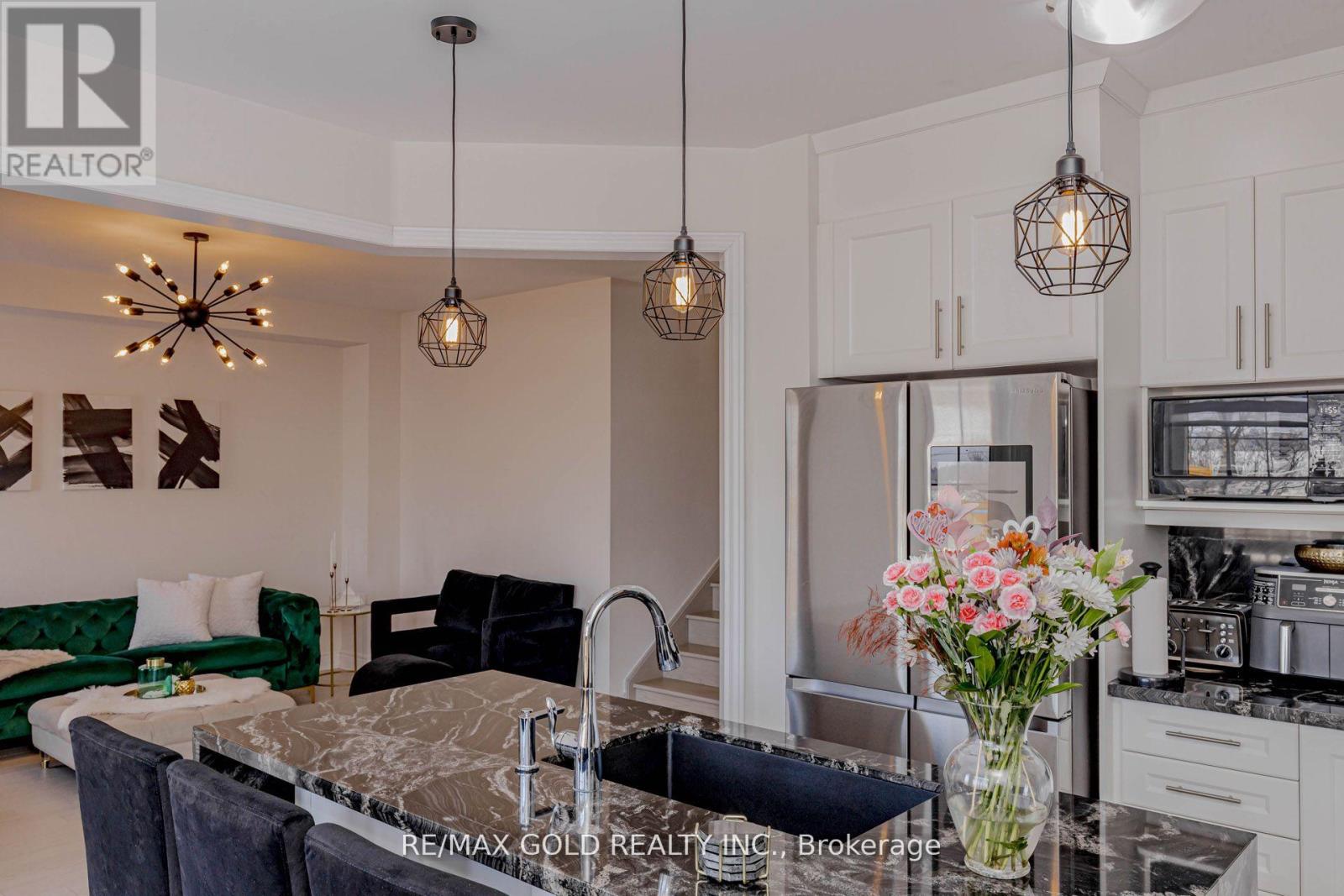 18 Branigan Crescent, Halton Hills, Ontario  L7G 0N2 - Photo 22 - W12895312