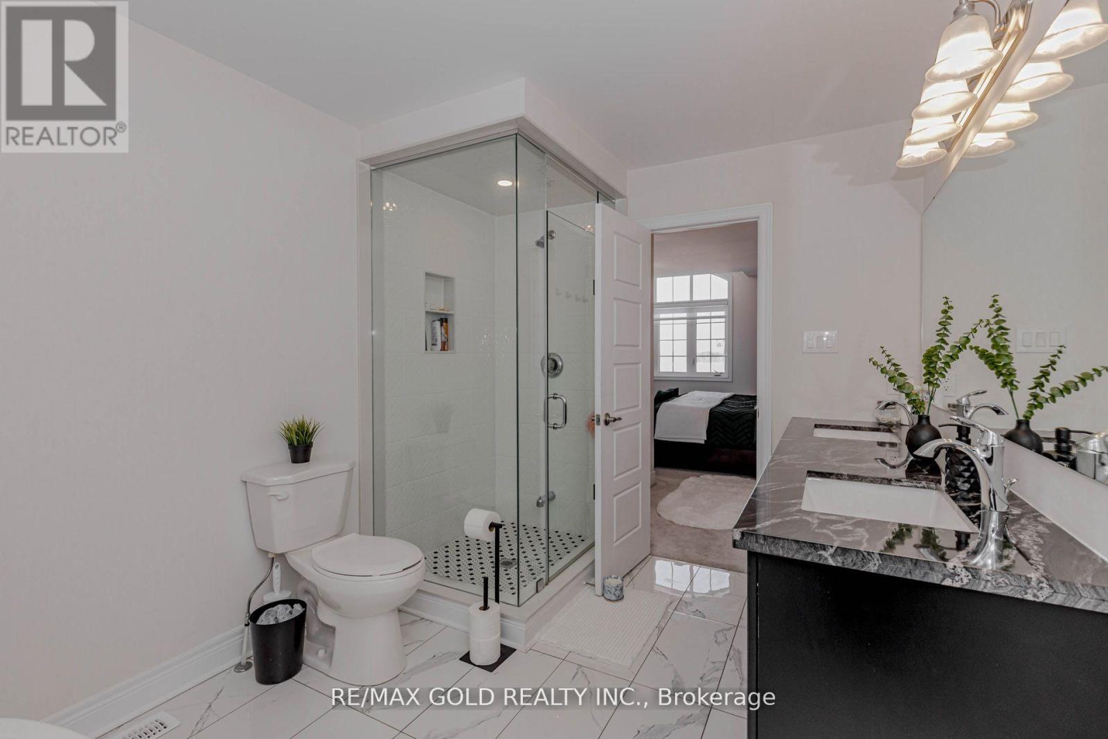 18 Branigan Crescent, Halton Hills, Ontario  L7G 0N2 - Photo 37 - W12895312